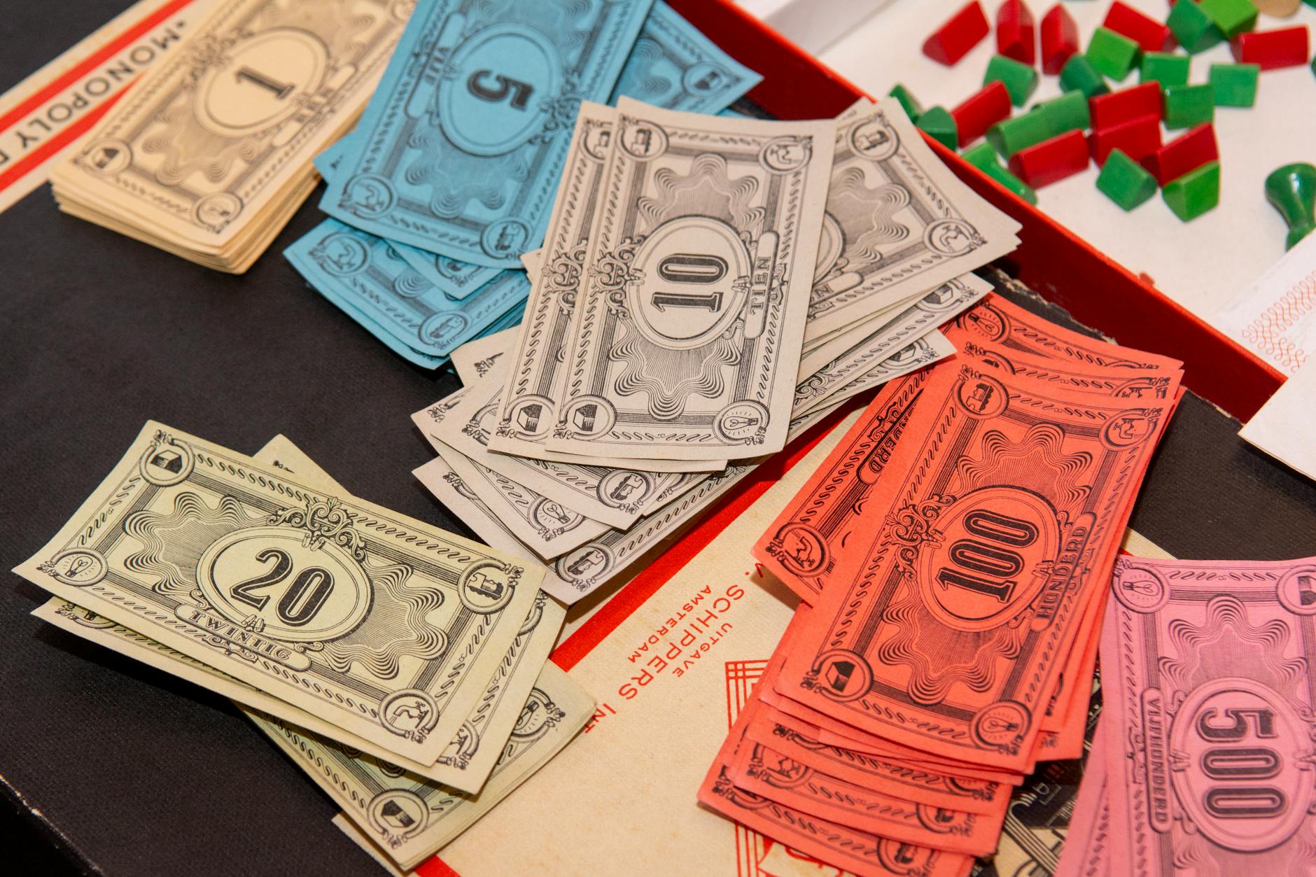 Charlie Munger’s Protege Portfolio Bets Big on Alphabet
