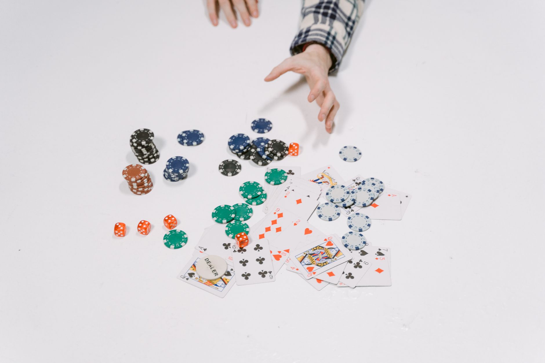 Chip Index’s Climb Giving Fund Managers the Heebie-Jeebies