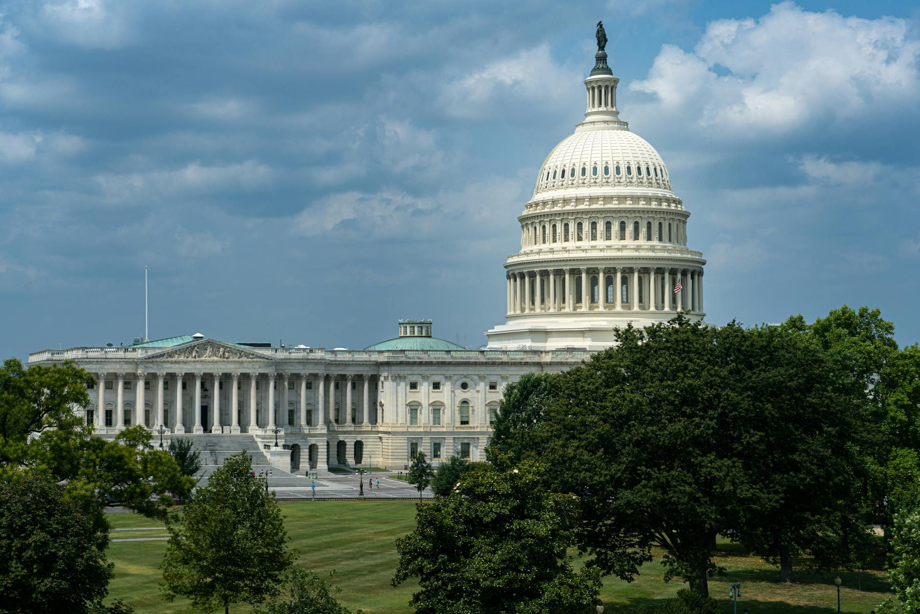 Clarity Passes Senate Banking Committee: Crypto Outlook