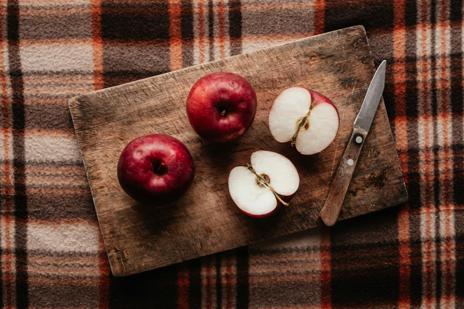 Cook Just Sold Apple Near Highs, Alphabet Trade Favored