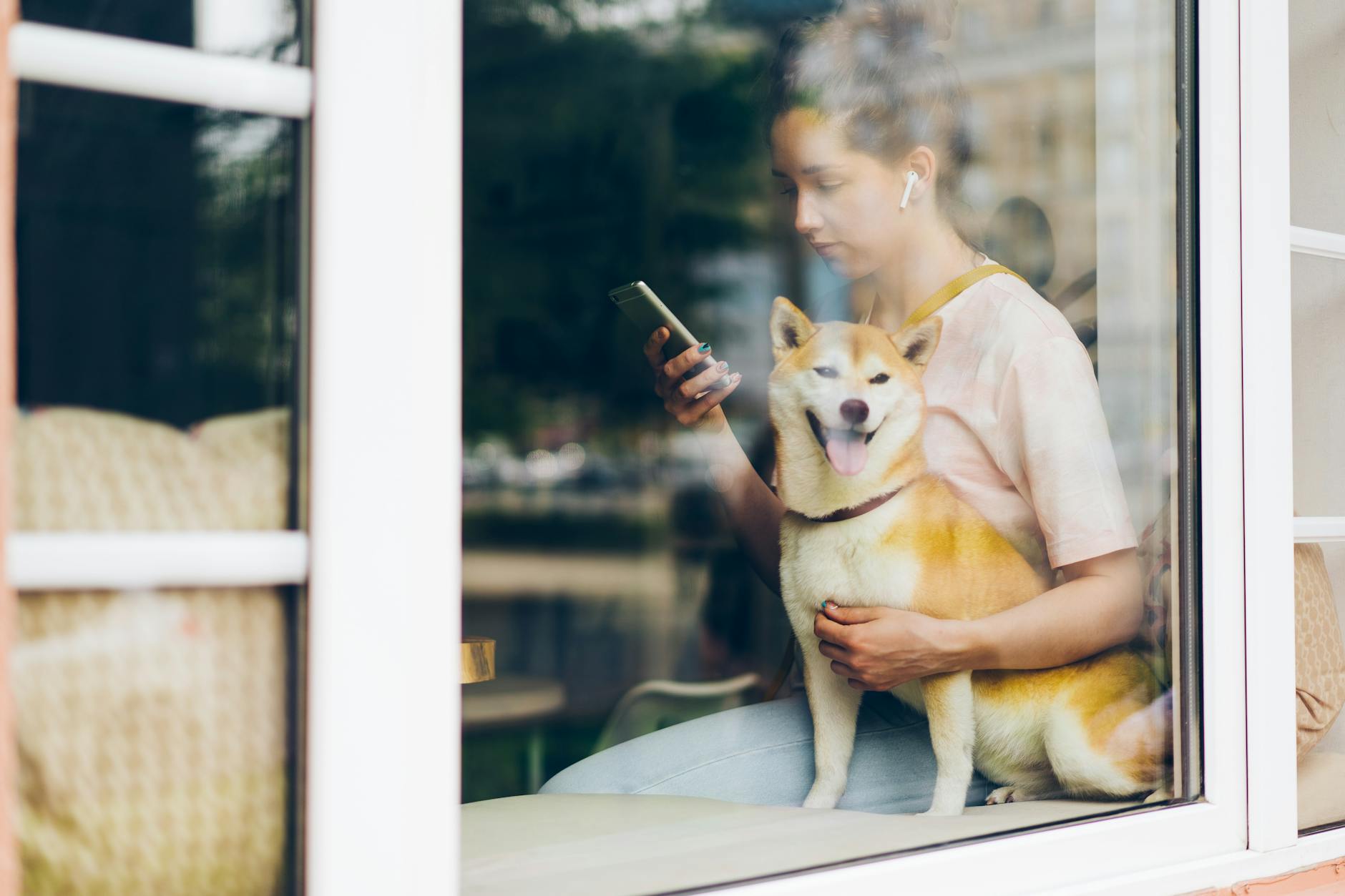 Could Dogecoin (DOGE) Be Setting Up for a Big Move?
