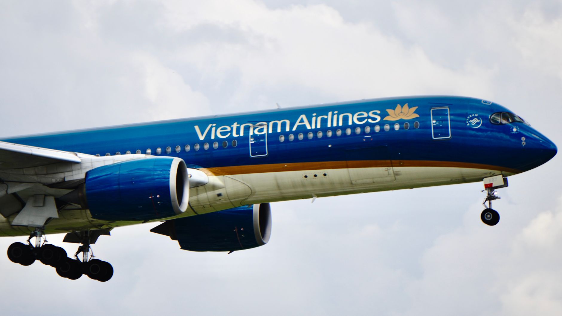 Delta Bastian Says Airline Fares Could Stay Elevated