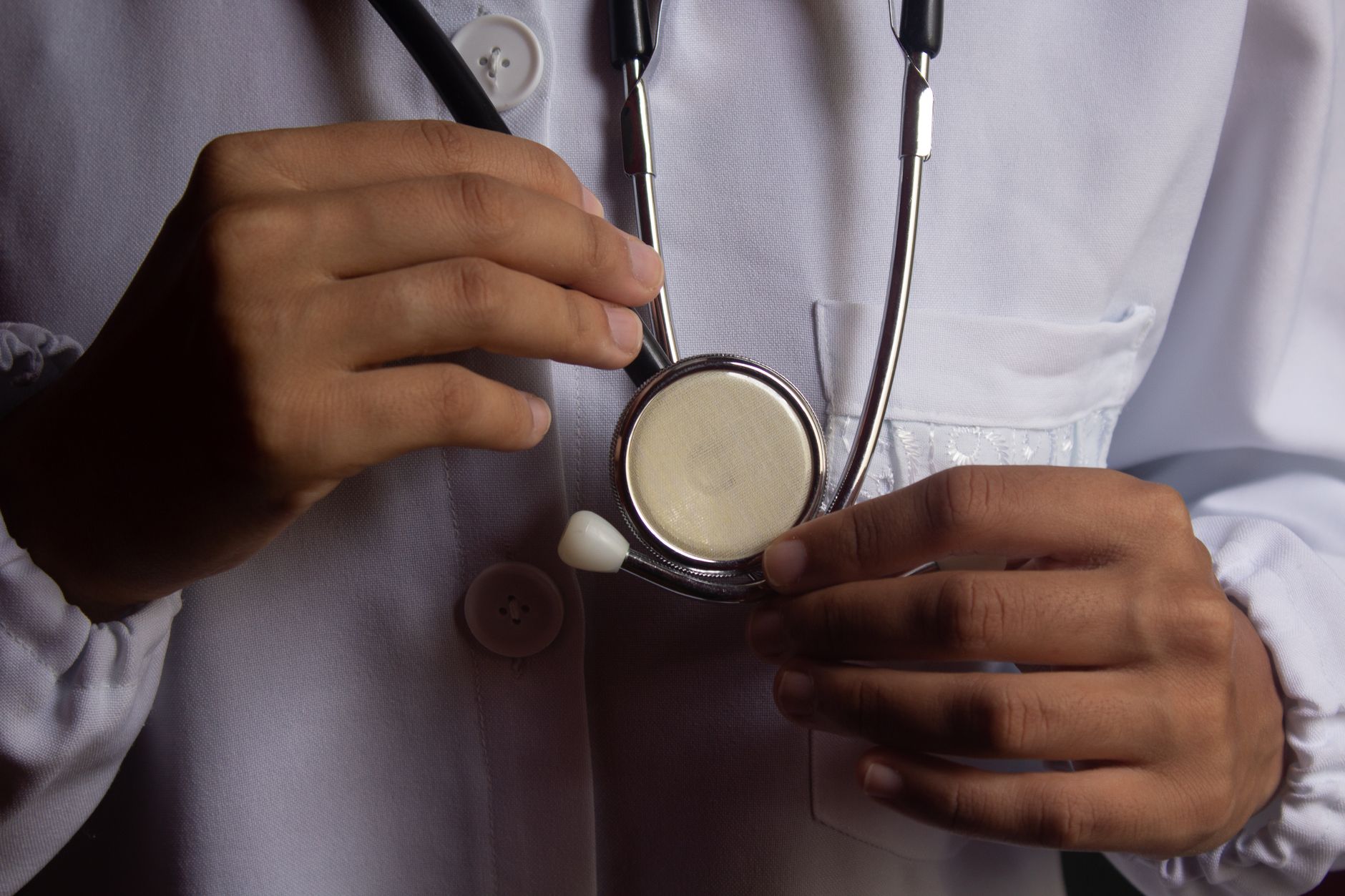 Doctors Earning $400K Quietly Funnel Roth Funds Into IRAs