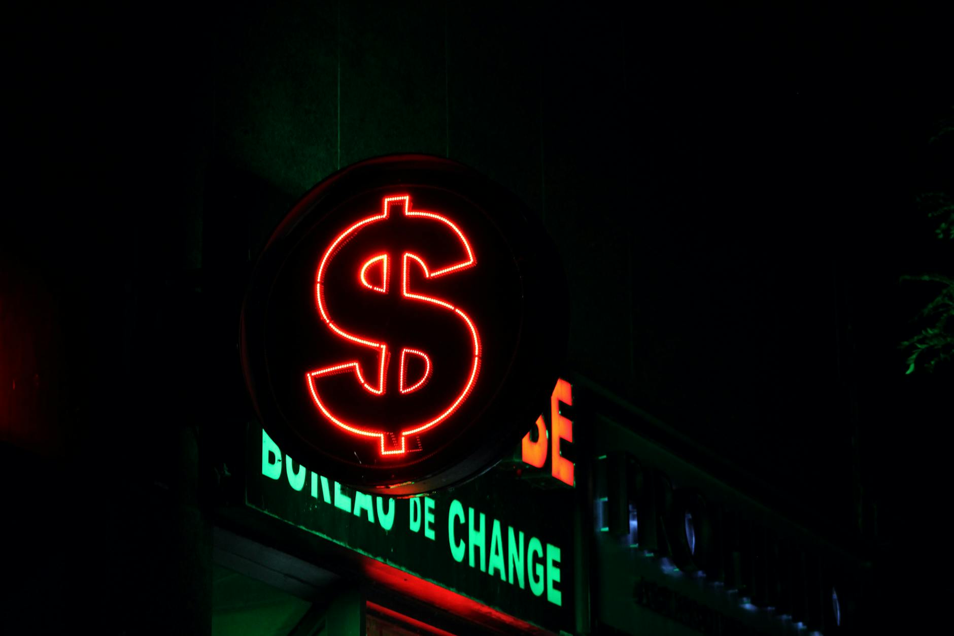 Dollar’s Next Move Will Define EDIV Returns Next Year