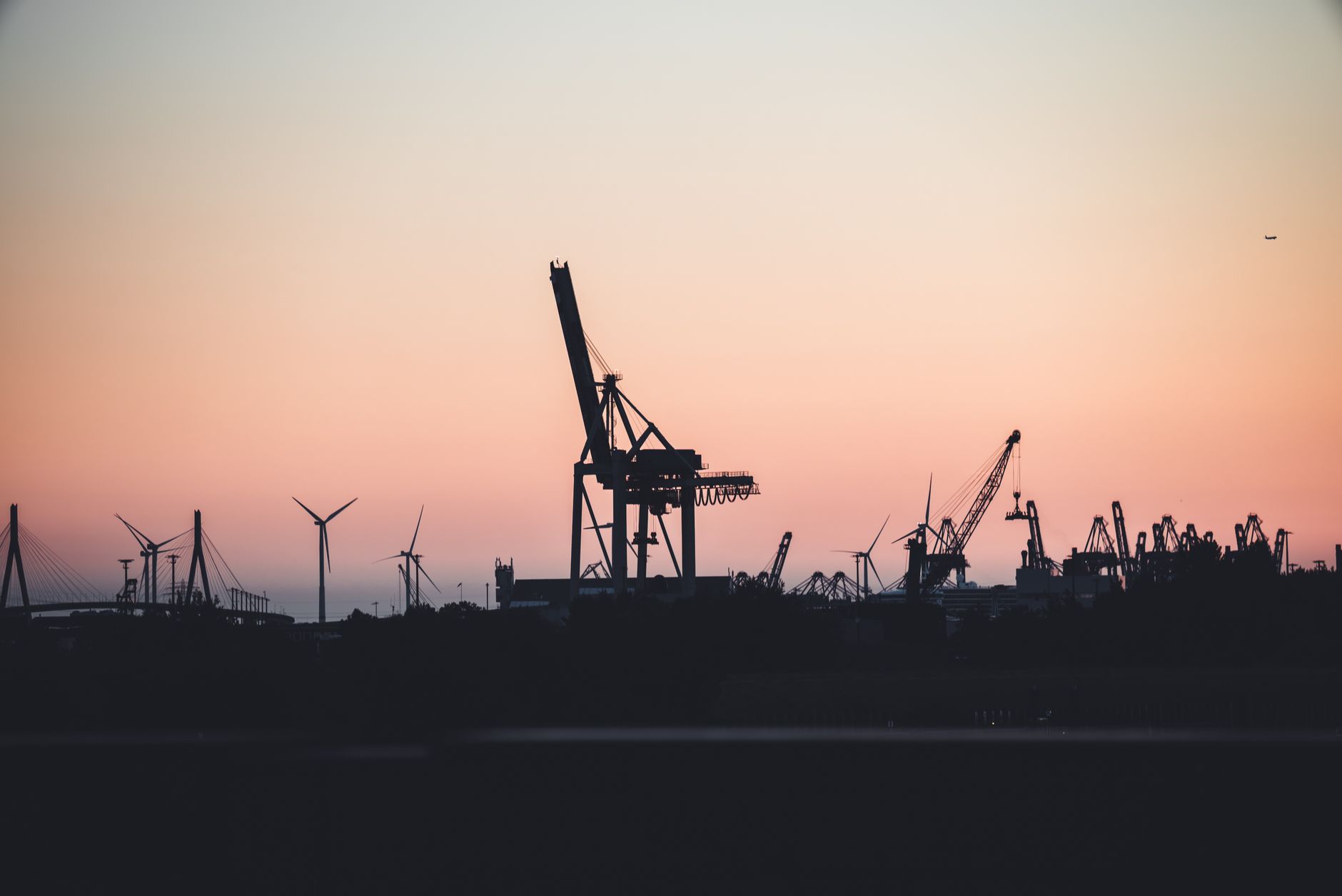DTE Energy Emerges as Top AI Infrastructure Beneficiary