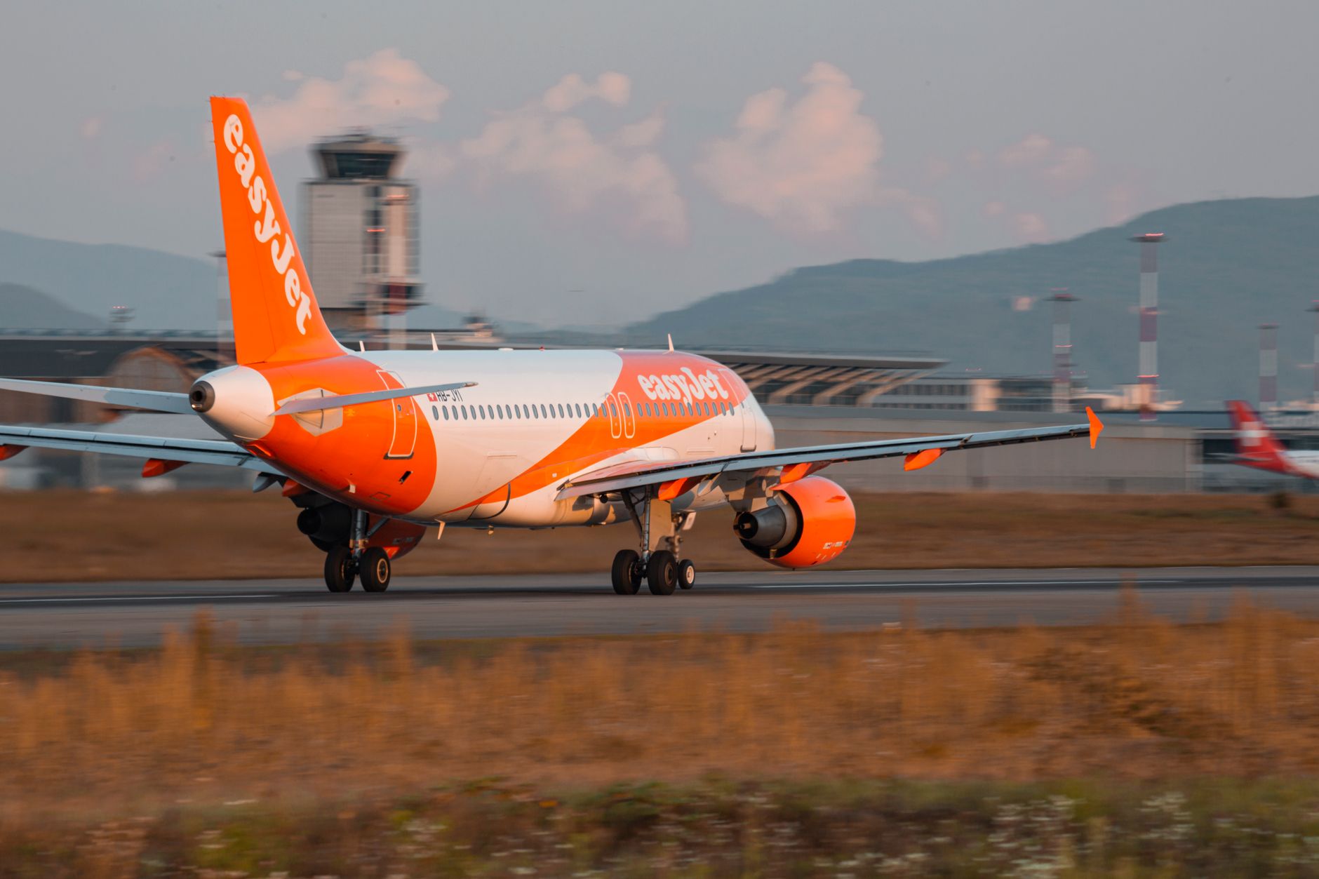 EasyJet’s Stock Shows Castlelake Bid Facing Hurdles Now