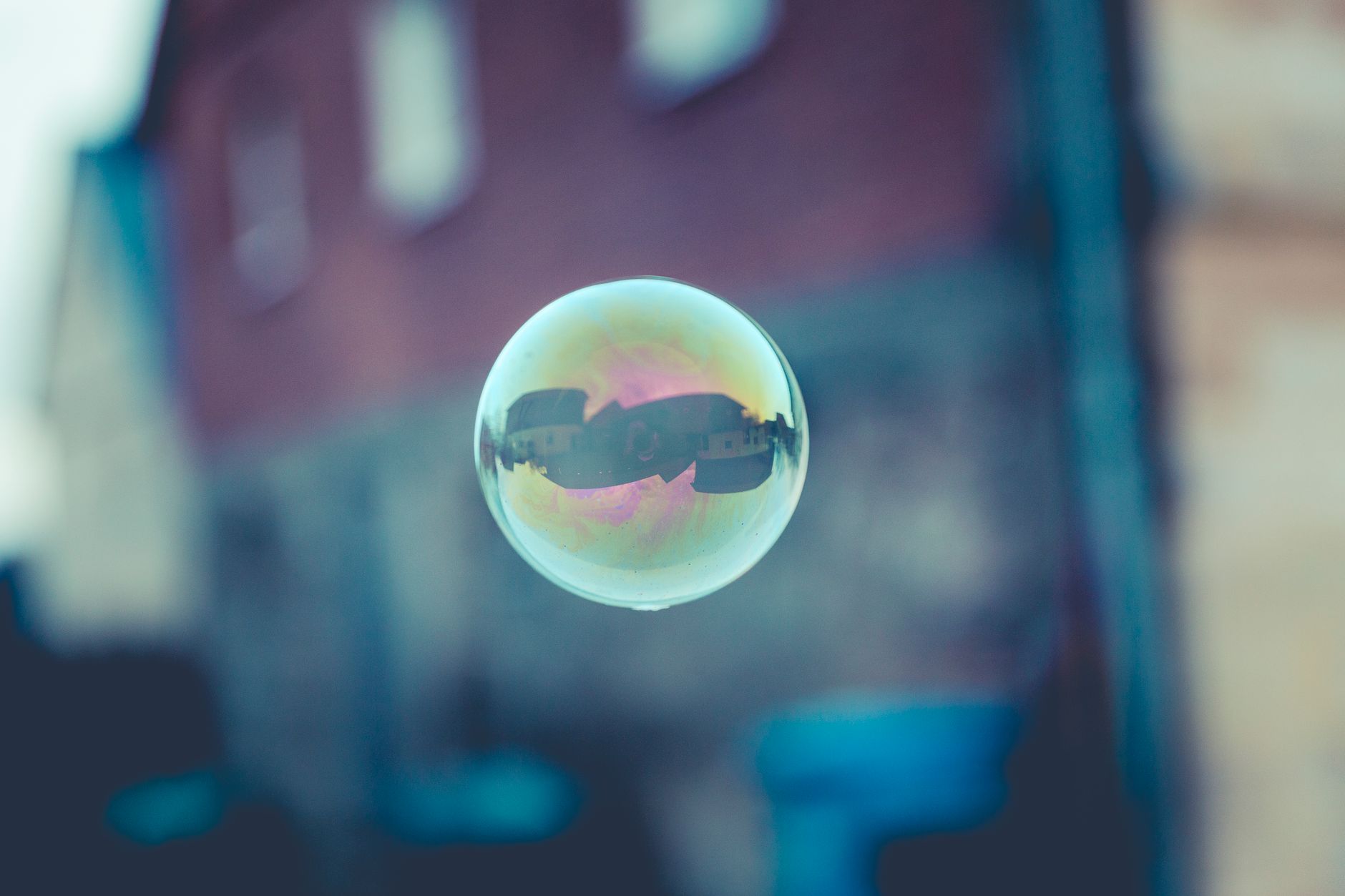Economist Said ‘No Bubble’ Warns Chaos Ahead This Summer