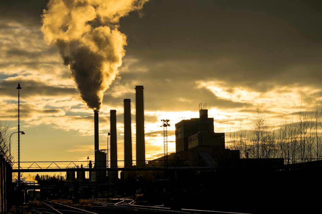 Energy Refuses Quit: Stocks Surge as Oil Climbs Across Markets