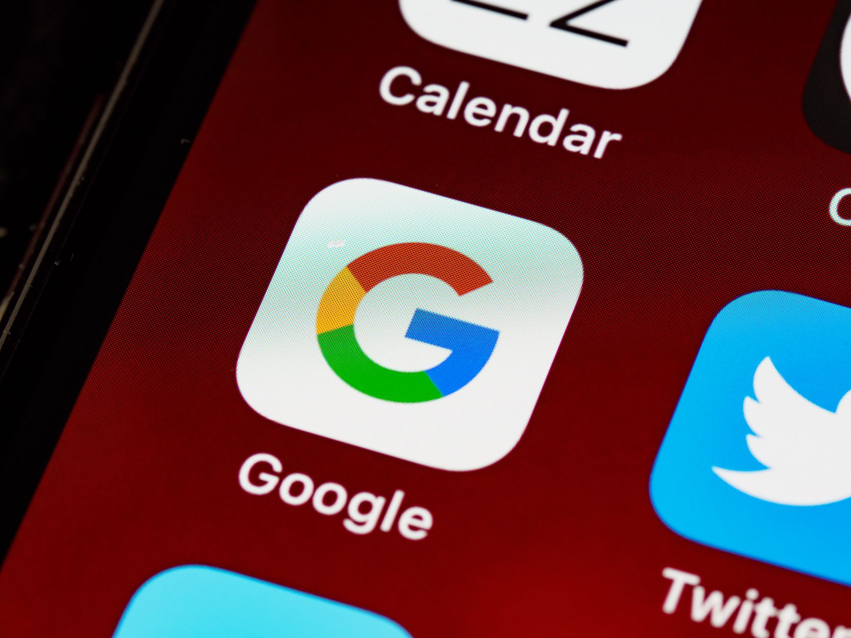 EU Orders Google Share Search Data by 2027, Critics Say
