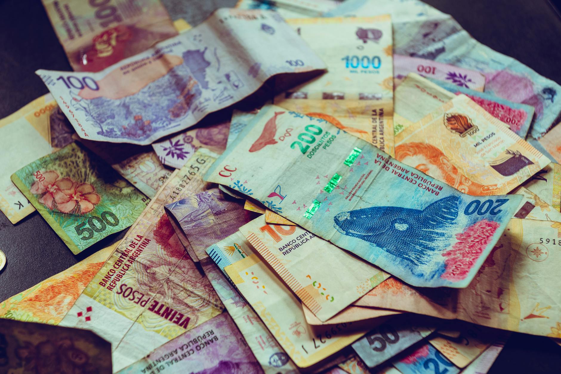 Fed Holds Rates Steady, Punts on Middle East Risk Outlook