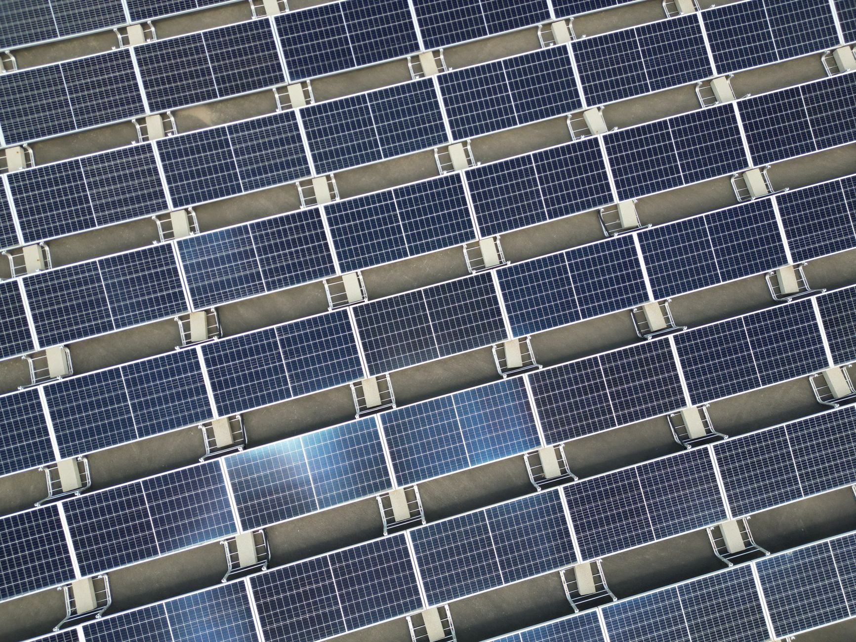 First Solar Climbs Bullish as Solar Rally Broadens