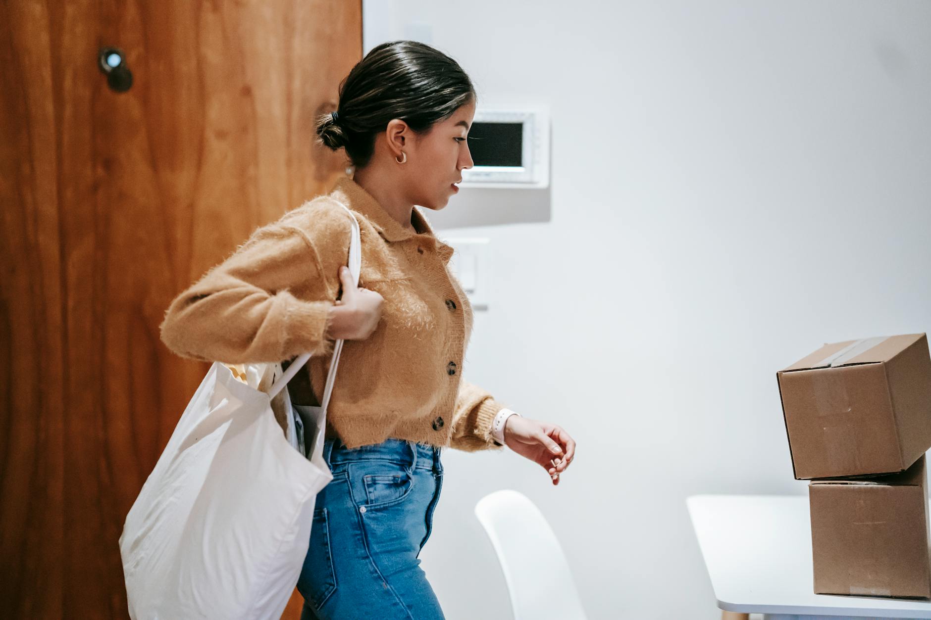 Five Homebuyers Single Woman Reshapes Housing Market