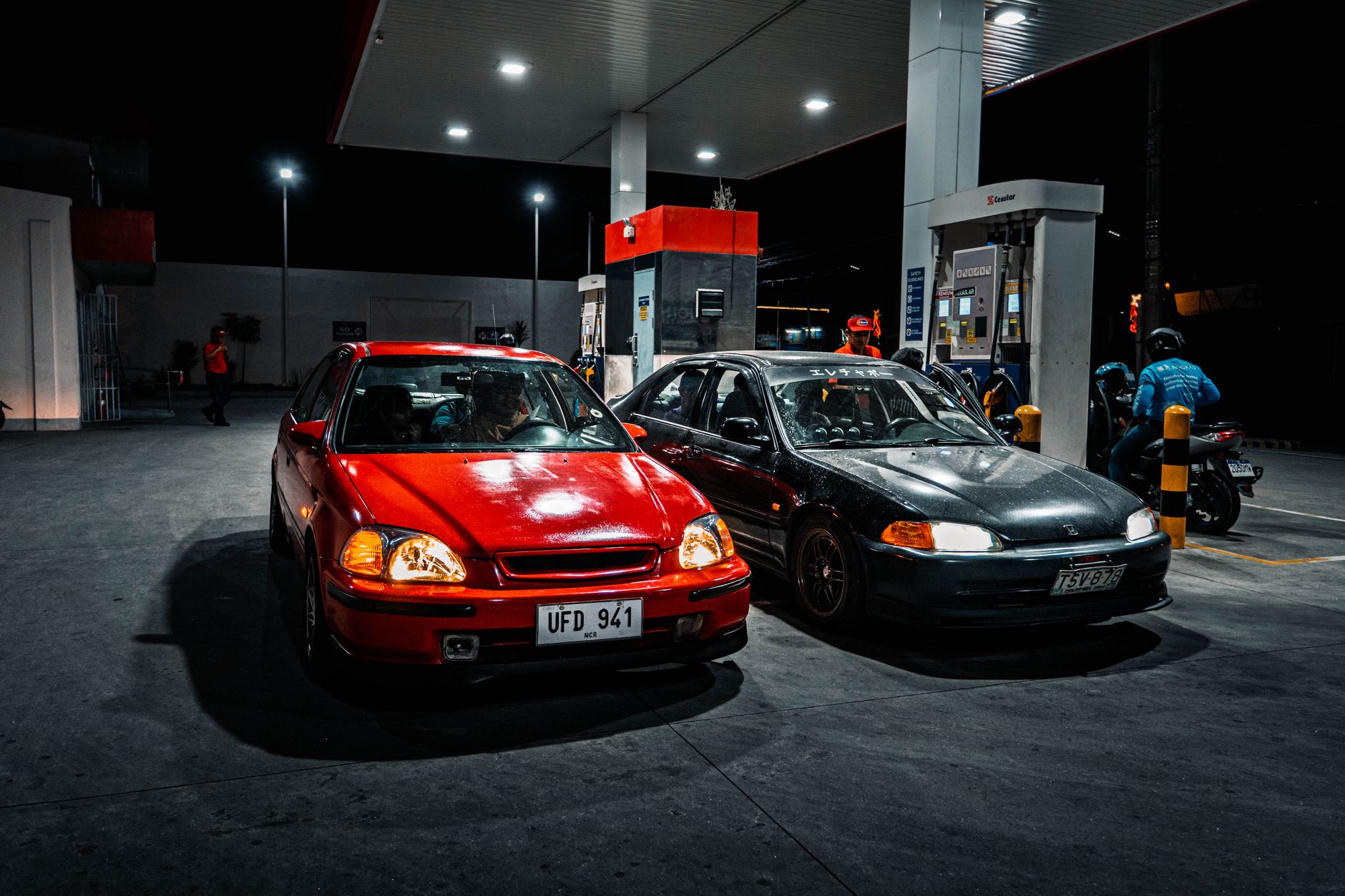Fuel Prices Have Dropped, Yet Airfares Stay High Right Now