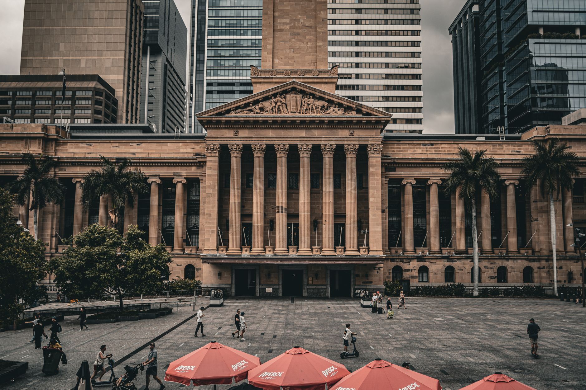 Government Sends $288M Coinbase Sparks Crypto Rule Review
