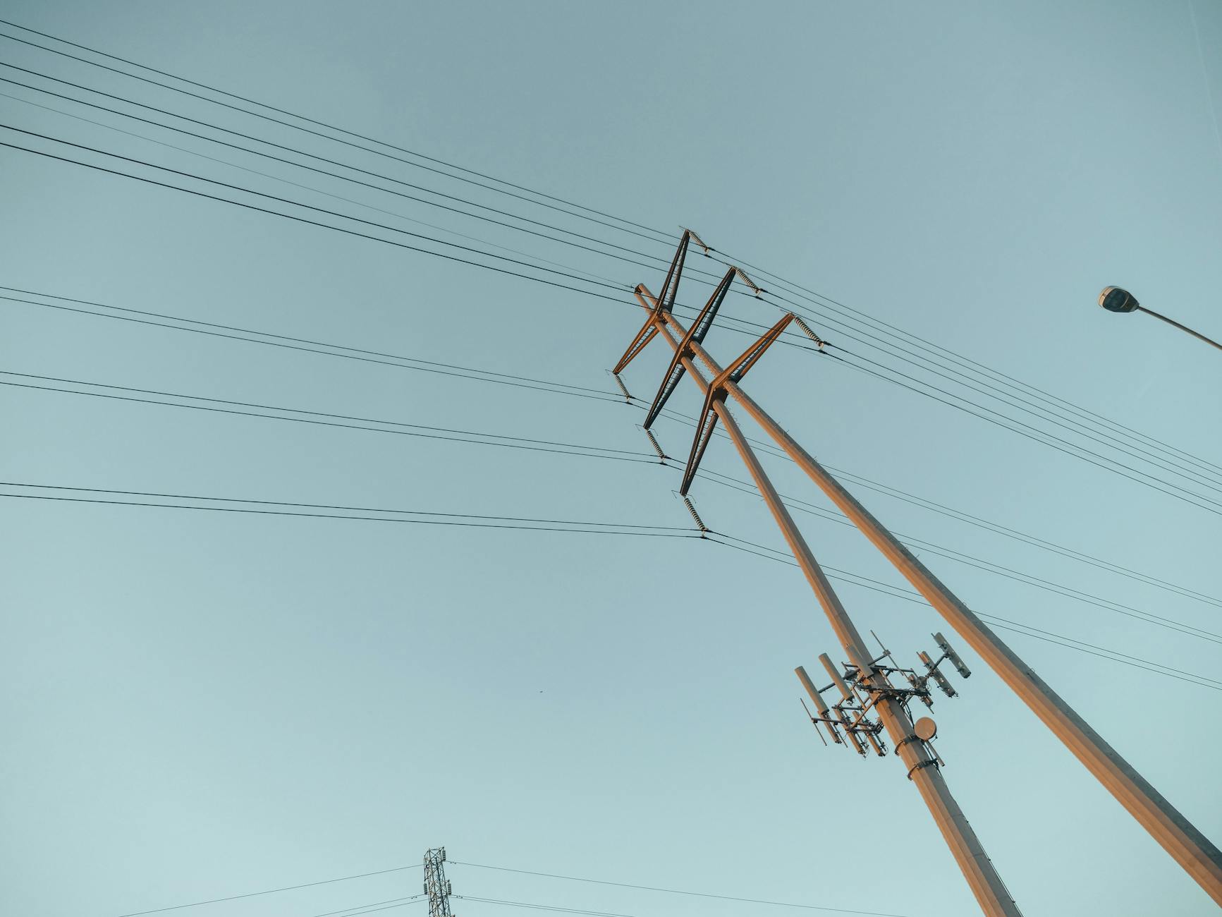 Grid Infrastructure Capex Cycle Gains Steam for Utilities