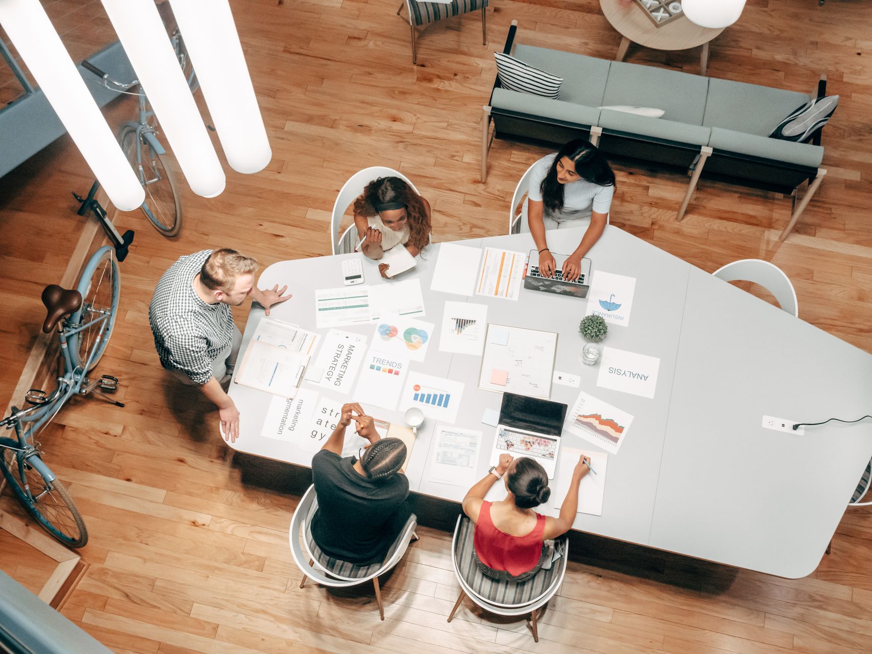 High-Earning Millennials Zers Feel Strain, Hidden Budget Pressures