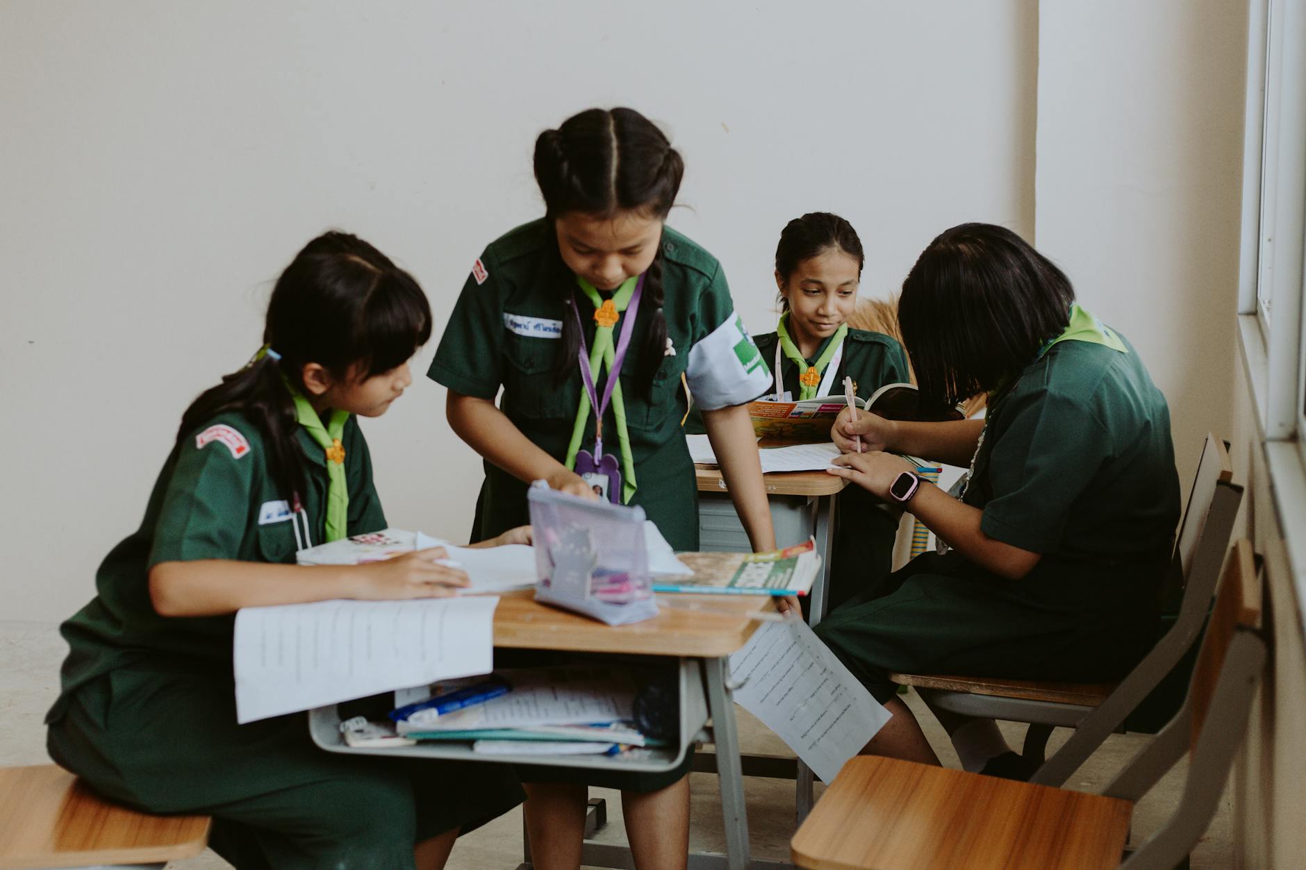 High School Students Taking Debt for Low-Pay Jobs: Alarm
