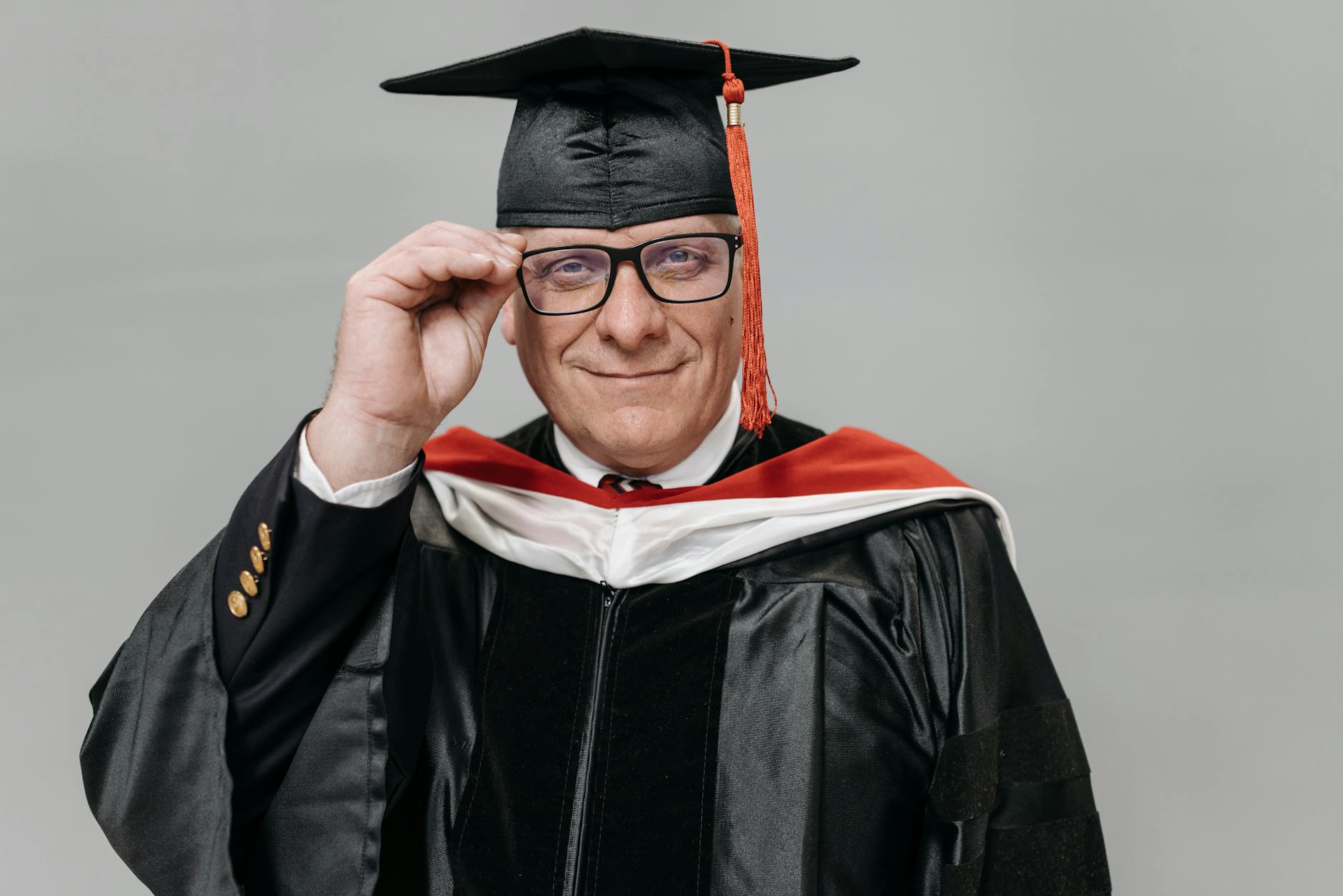 Howard Marks Makes Degree Turn on AI After Claude Tutorial