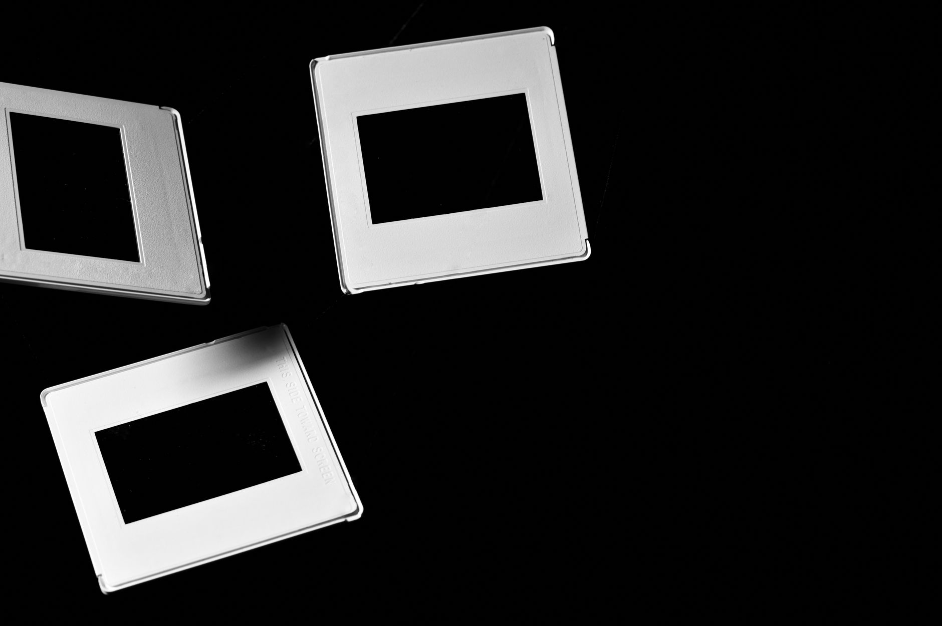 Hynix Drops, SanDisk Slides Trigger Memory Stocks Slide