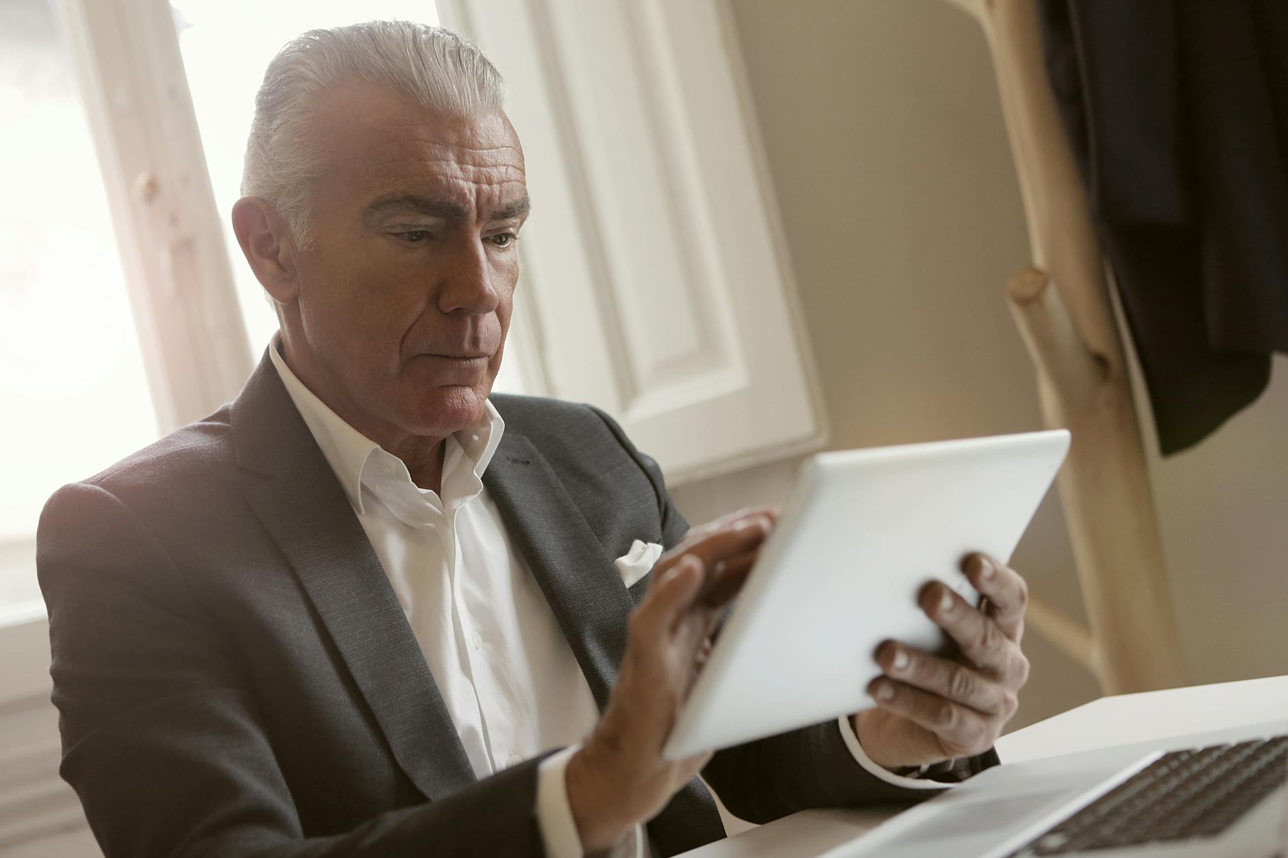 I’m Retiring with $300,000: Will It Last 25 Years?