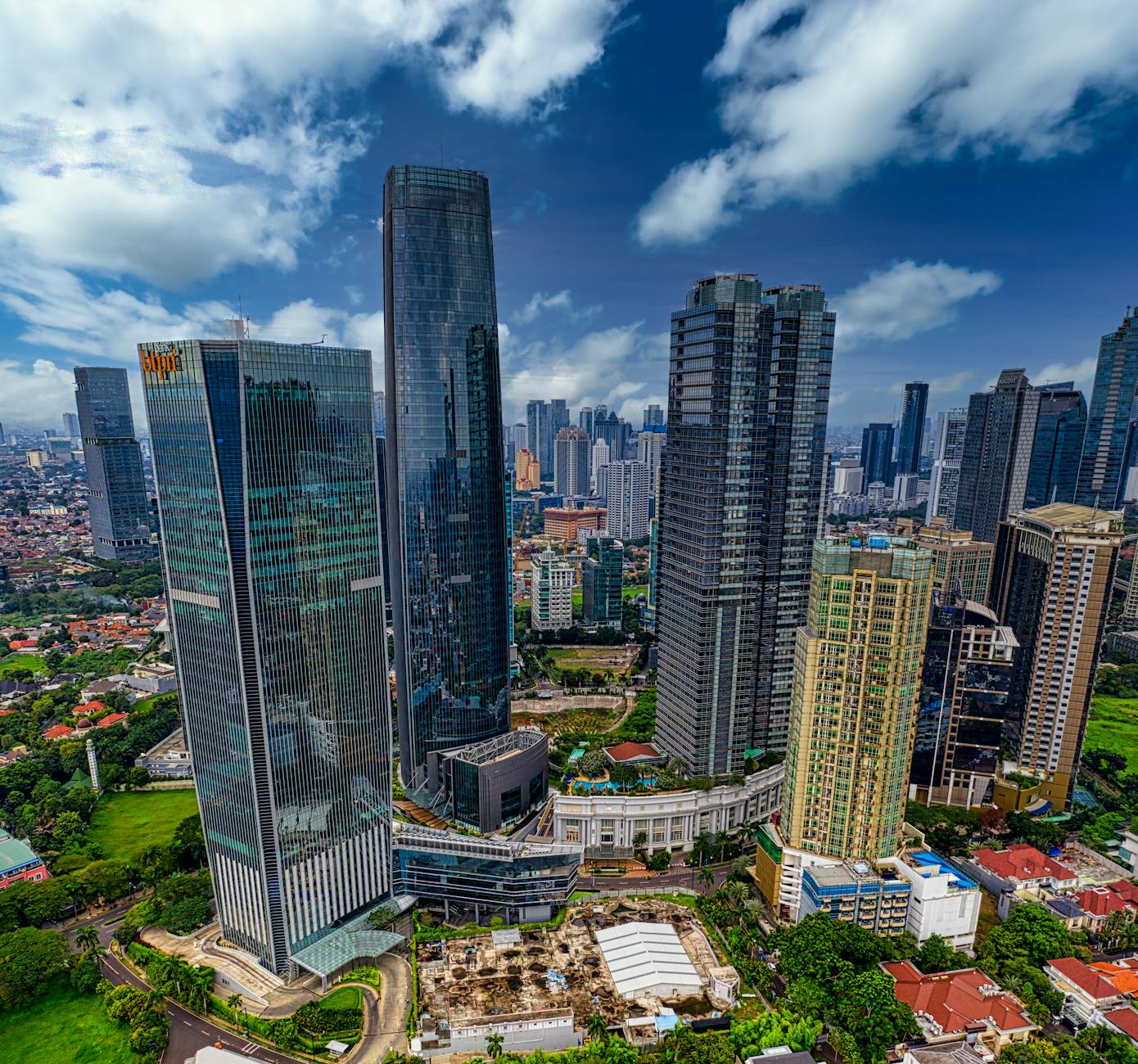 Indonesia Faces ‘Perfect Storm’: Downgrades, Trade Tensions