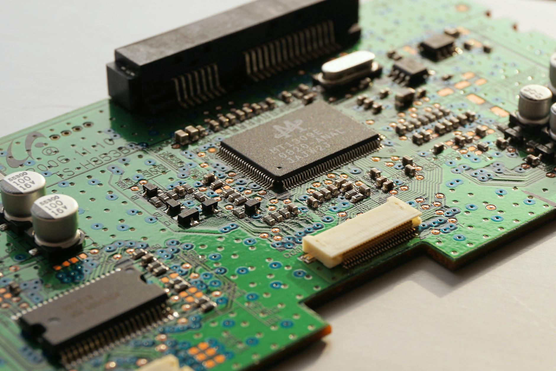 INTC: Which AI-Era Semiconductor Stock Delivers Stability
