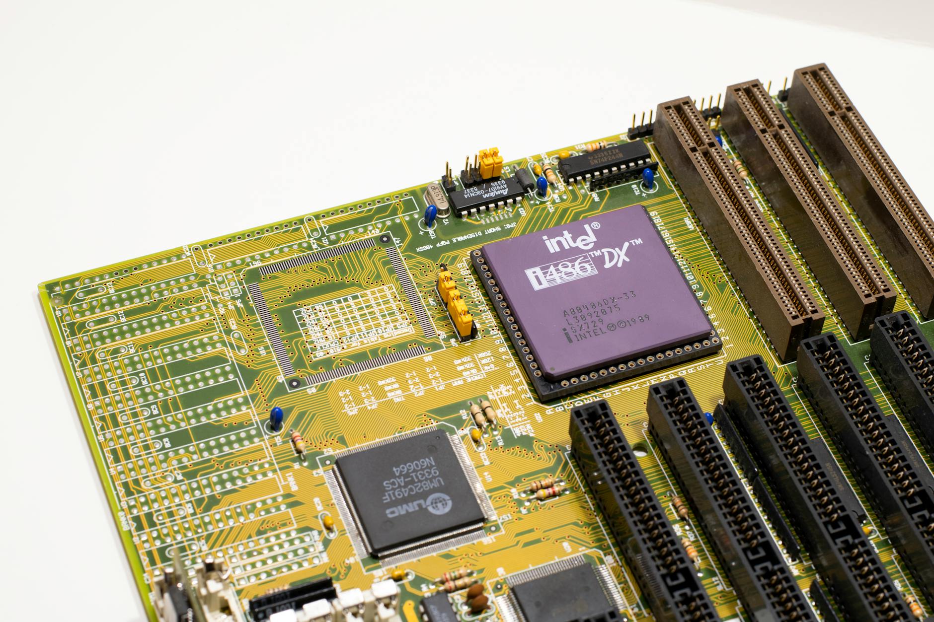 Intel’s Stock Falling Guiding Chip Sector Toward Worst Day