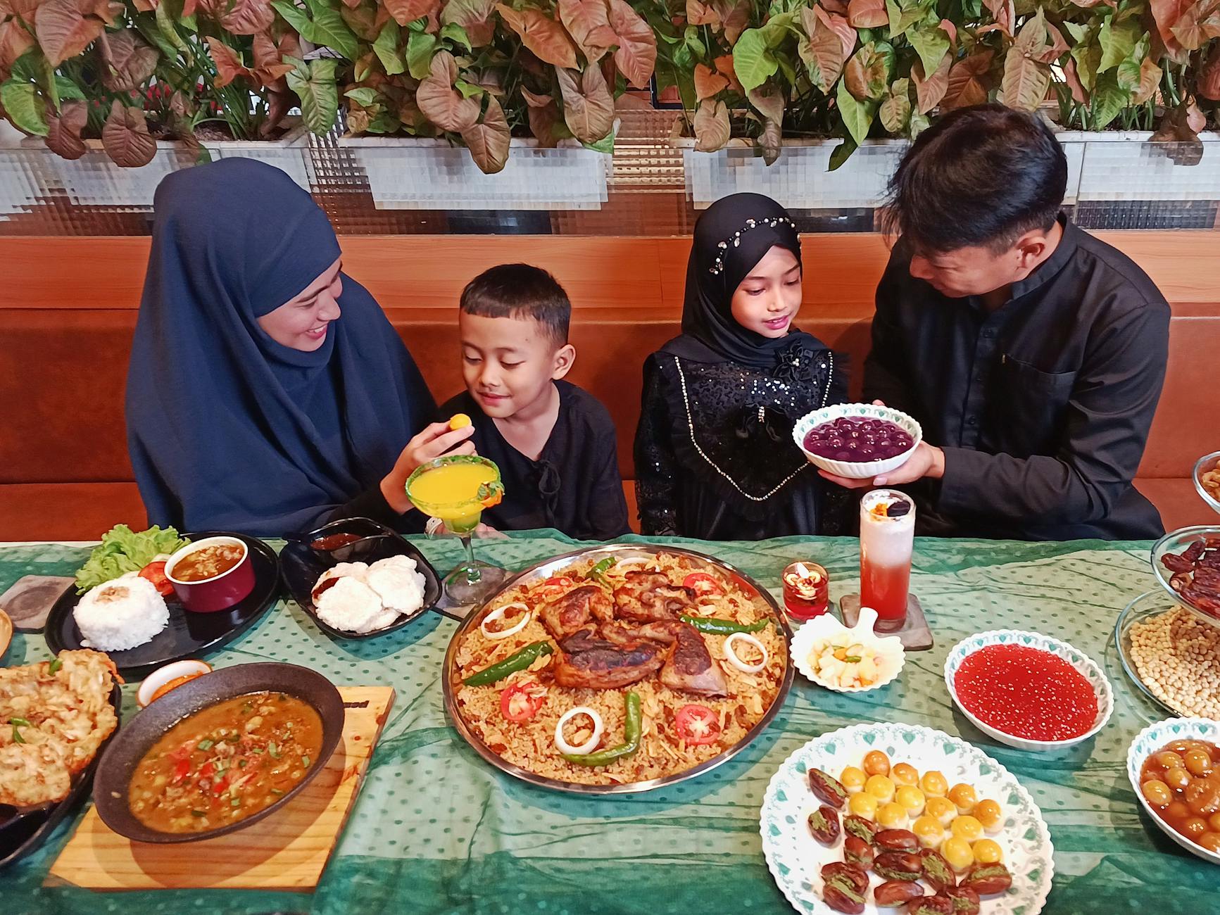 Israel's Iran Will Soon Weigh on Markets, Bitcoin Gauge