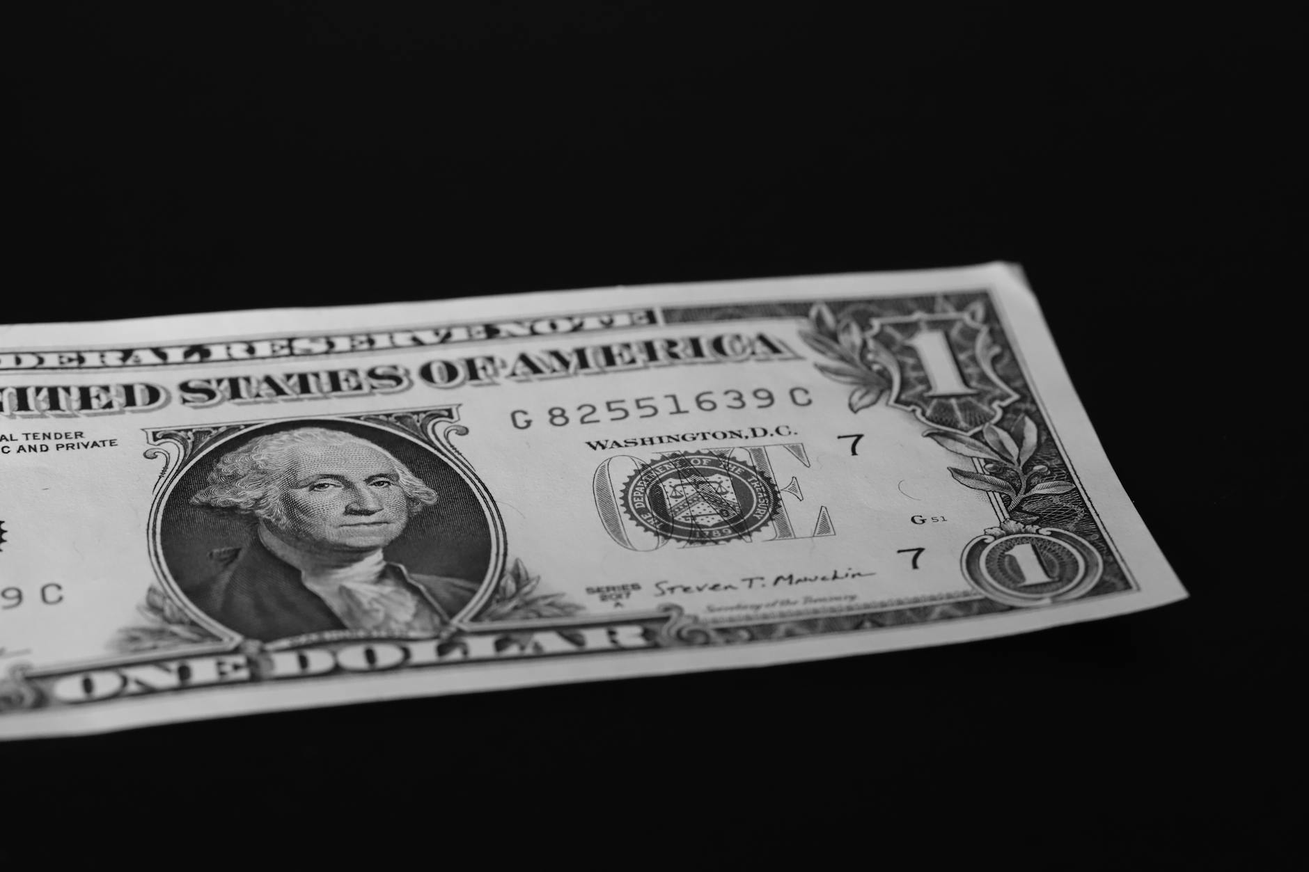 Love-Hate Trade Roars Meta-AMD as AI Rally Lifts Markets