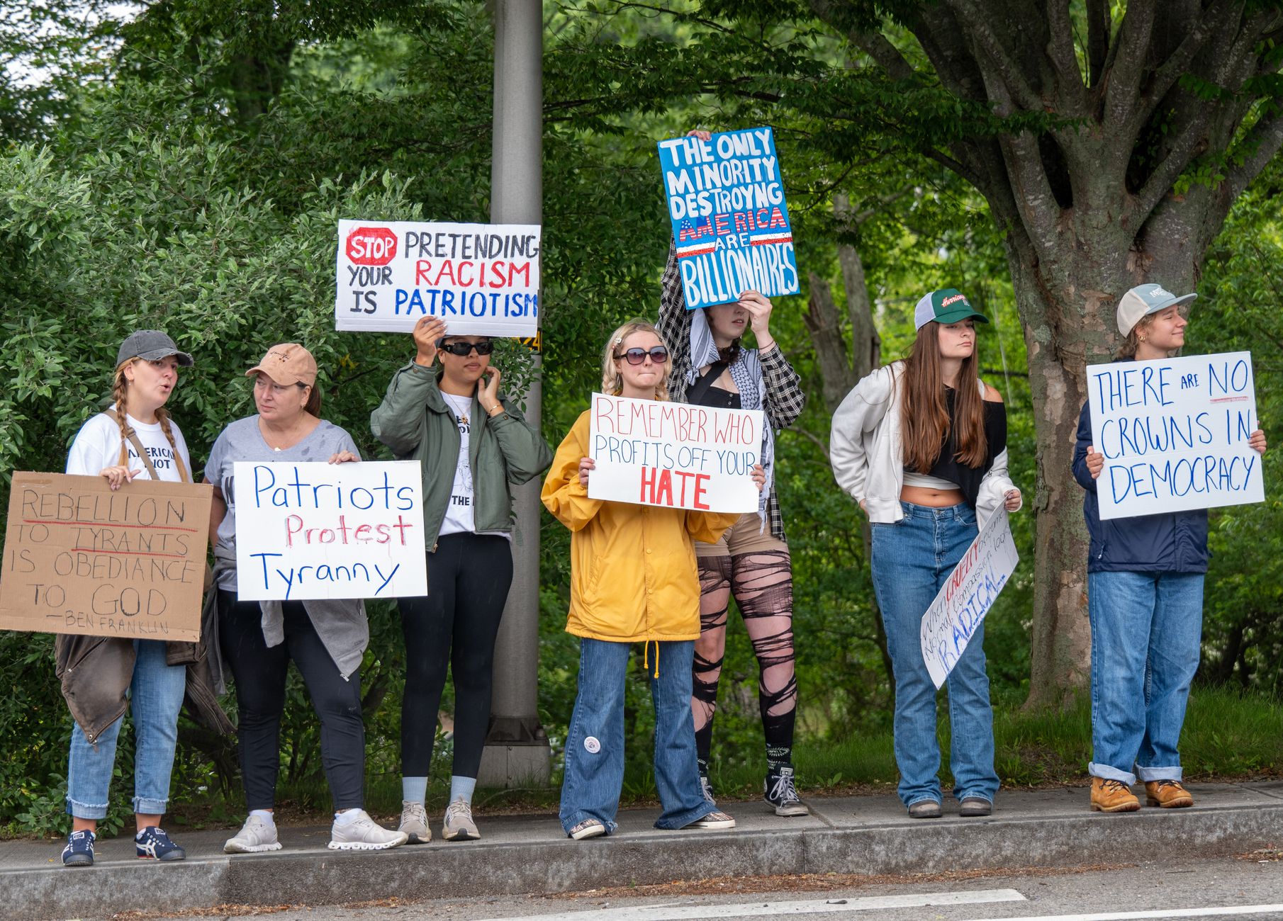 MAGA Hates Trump Agrees on Partial AI Stakes Policy Shift