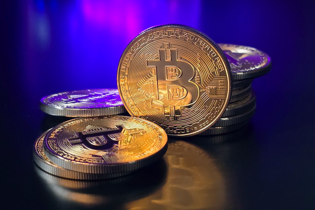 Minutes Turn Bitcoin’s Rate-Cut Trade Into Hike Risk