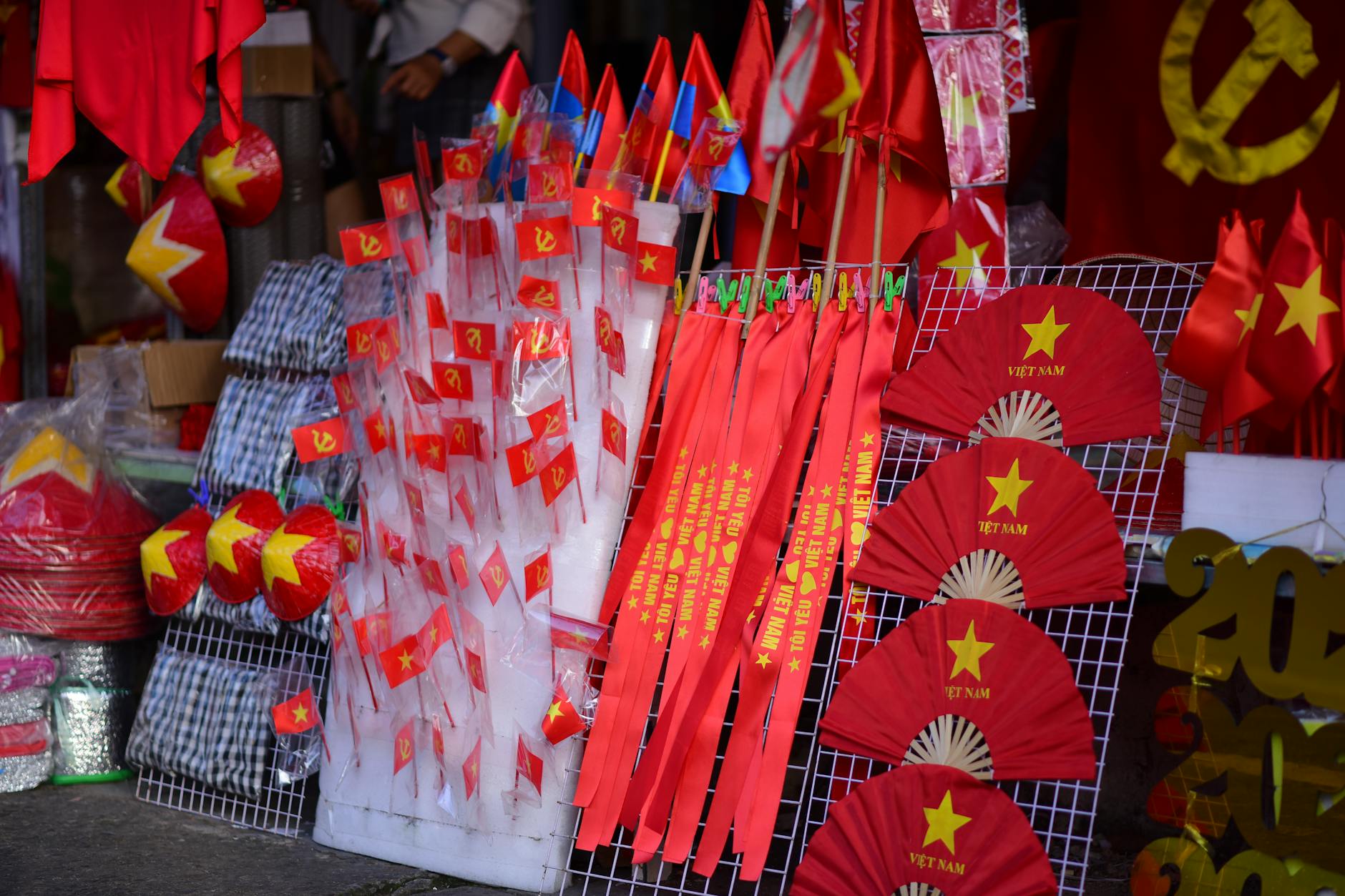 Moody’s Flags $662 Billion Hidden Data-Center Debt Risk