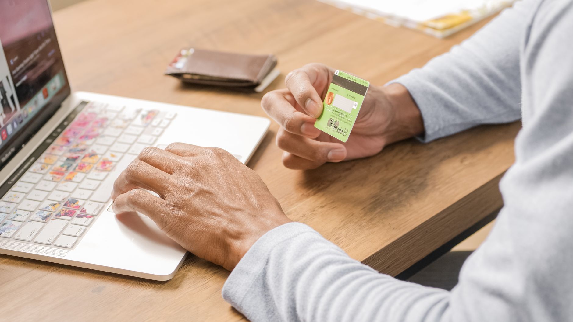 More Americans Relying Credit at Grocery Aisles