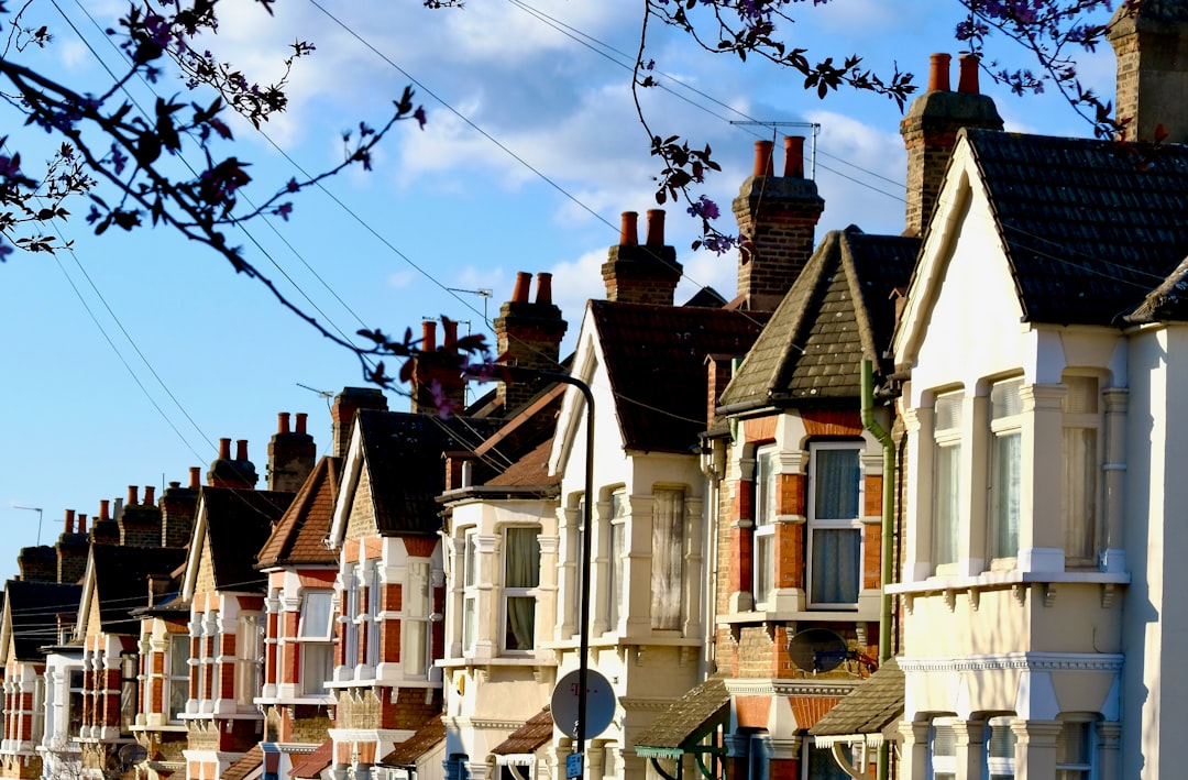 Mortgage Rates Fall Lowest as Iran Deal Framework Emerges