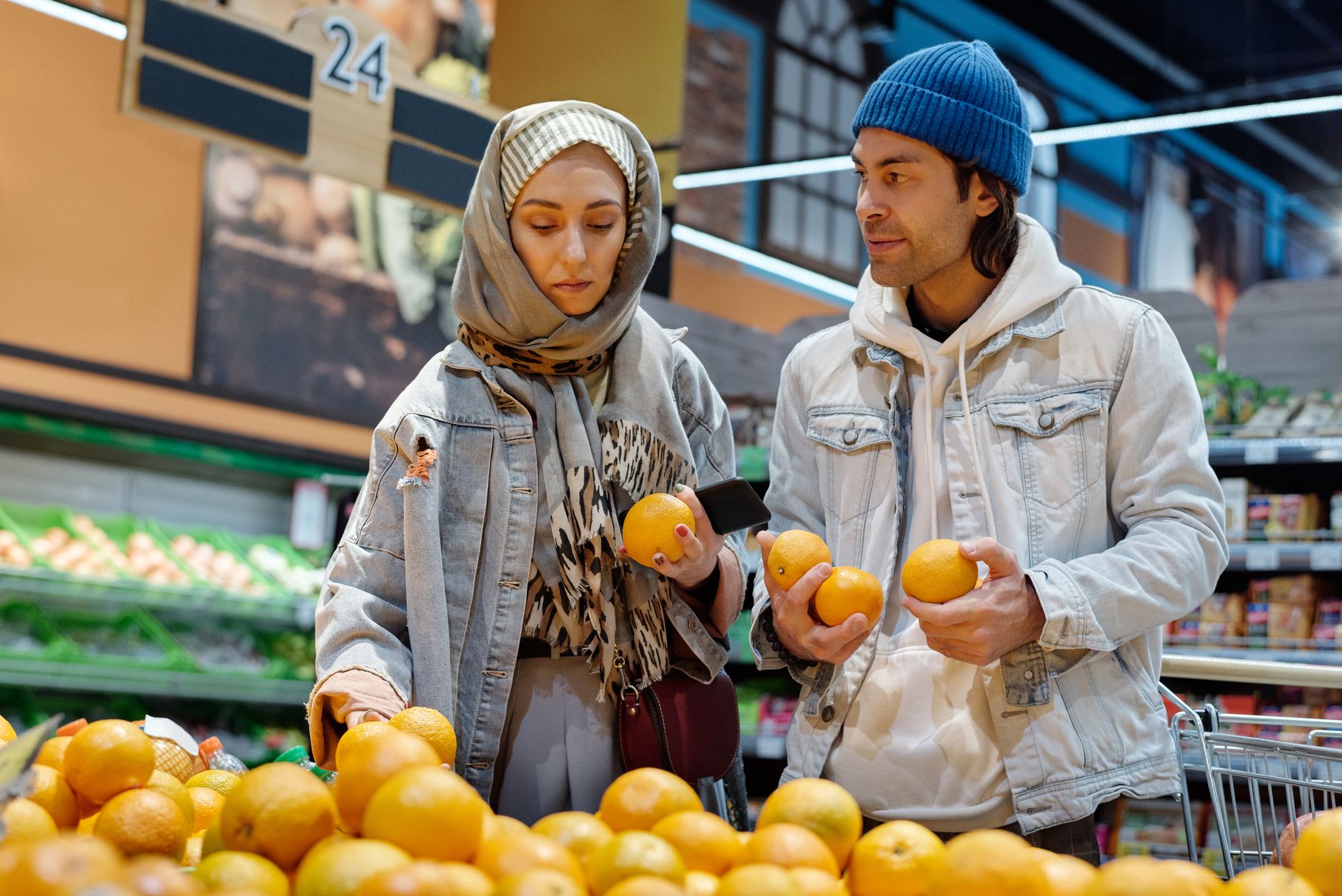 Most Retirees Choose JEPI, but This 4.8% Yield Outperforms