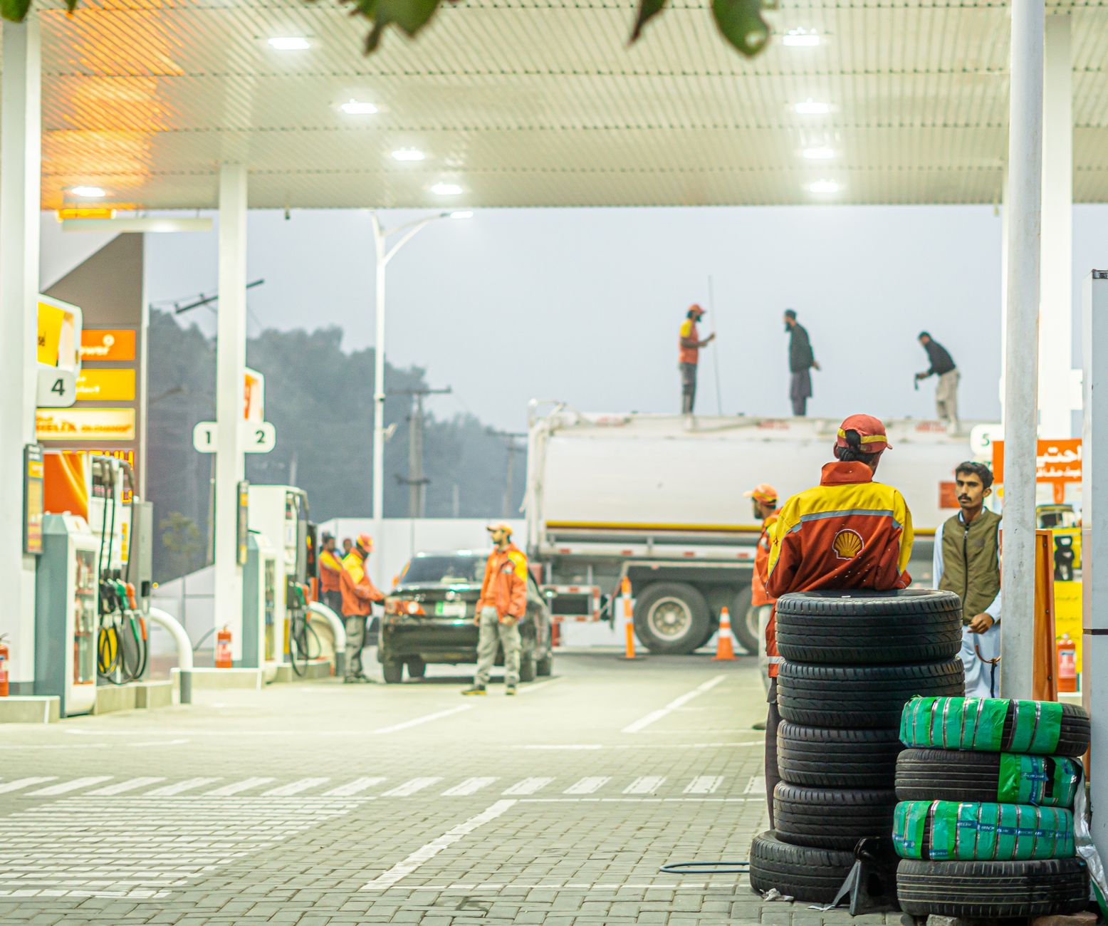 Oil Tankers Cross Hormuz via Oman Route After U-Turns