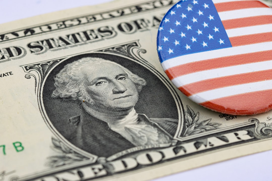 Paychecks Keep Rising, American Workers Budget Confidence