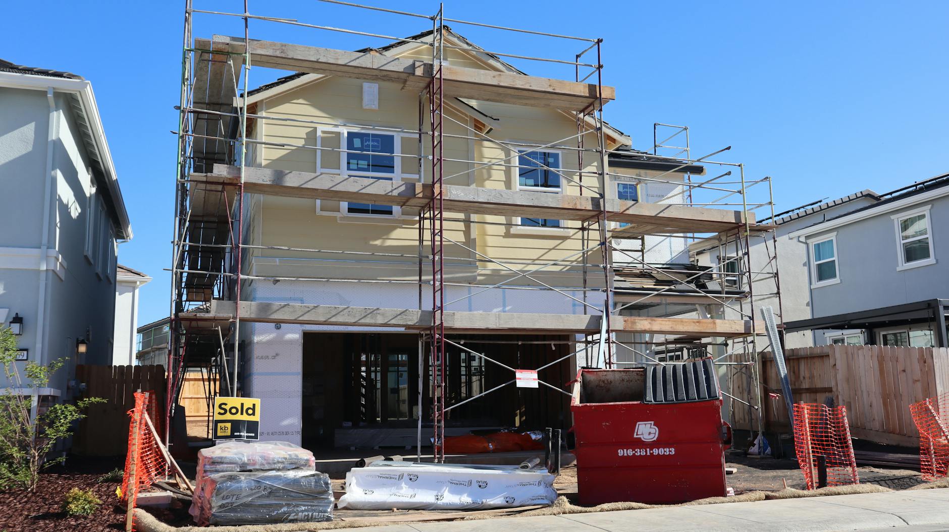 Quietly Splitting Housing Market: Bay Area Luxury Up