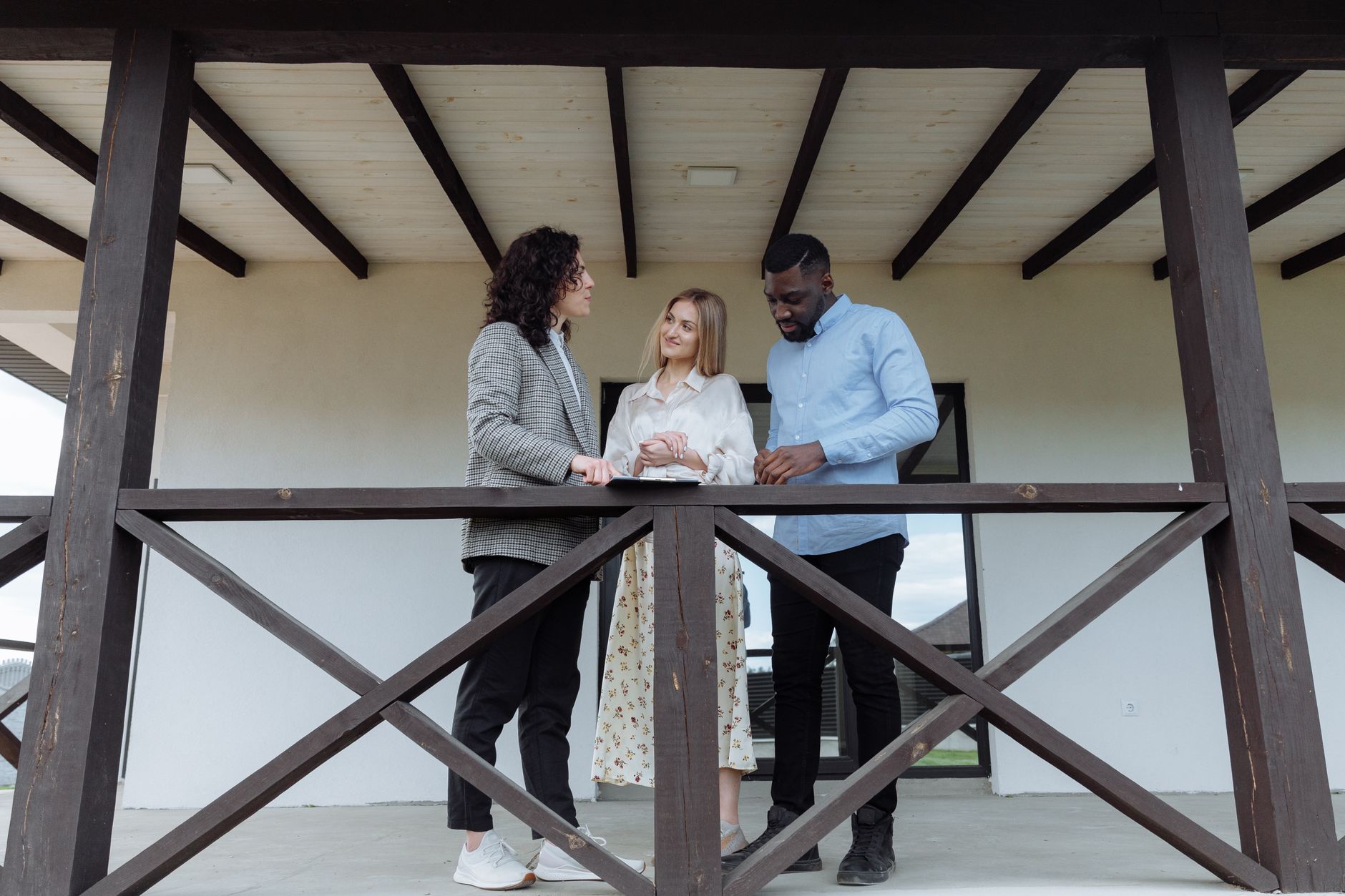 Real Estate Brokers: Earn More by Investing in Agents
