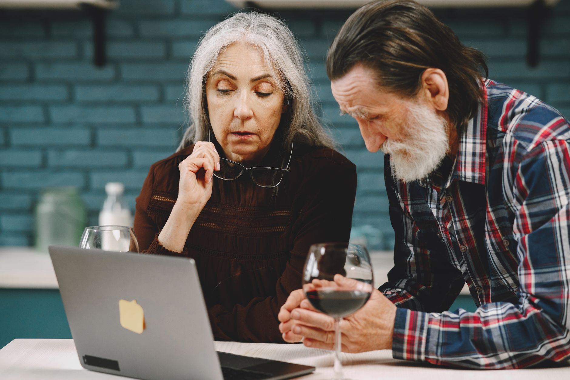 Retirees with Same $330k Income Face Opposite Medicare Bills