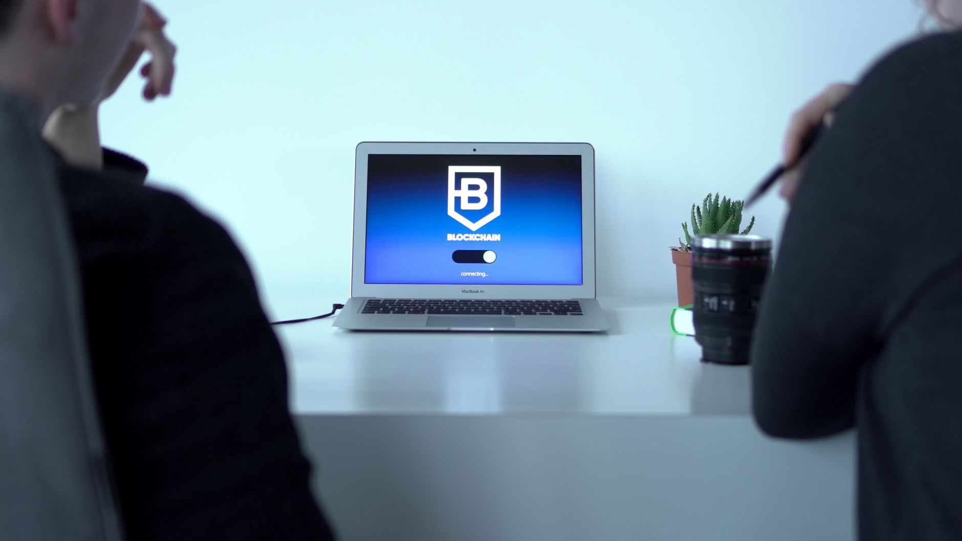 Roomvu Launches AI-Built Landing Pages for Mortgage Pros