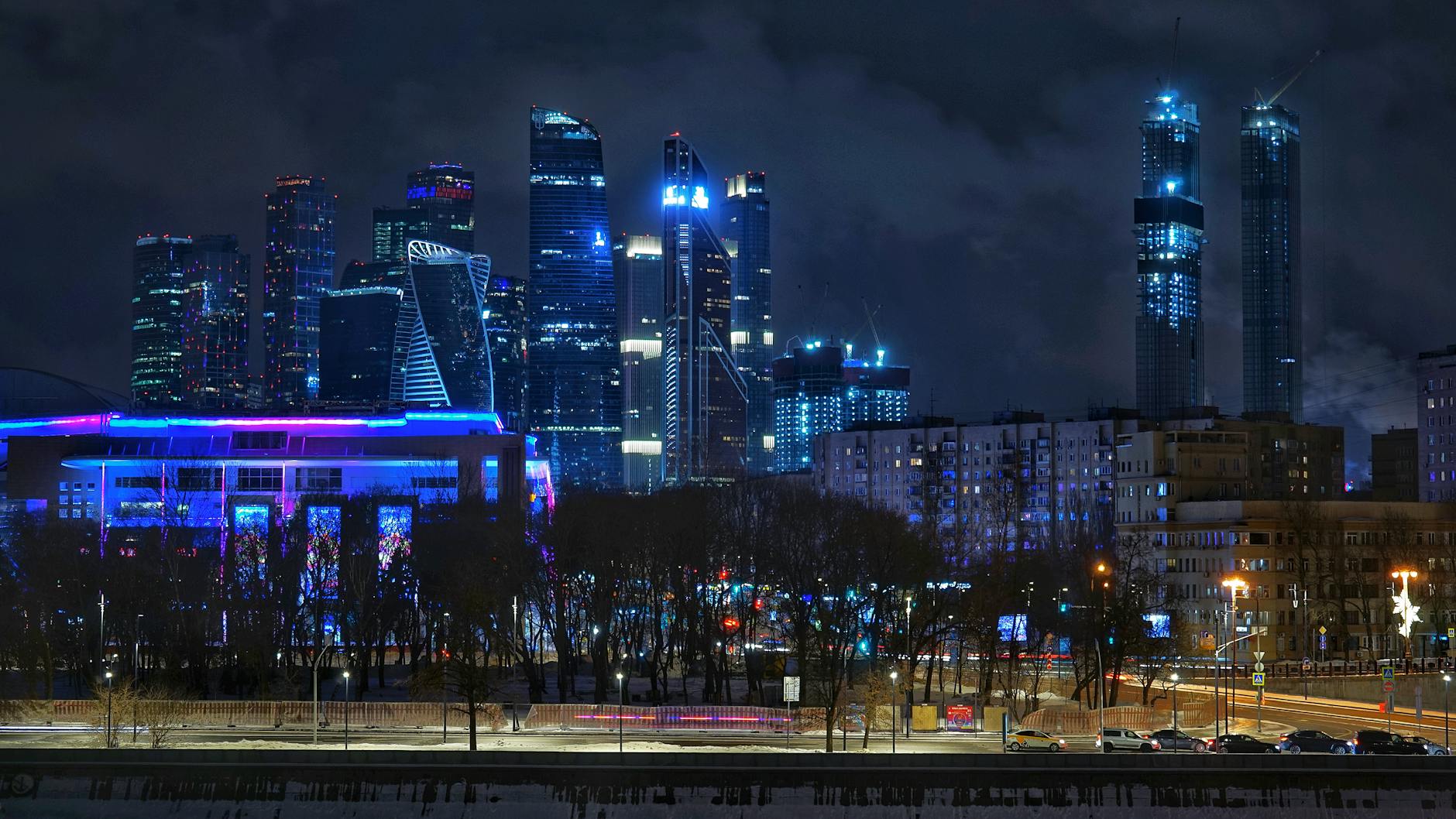 Russia Takes Pro-Western Crypto: New Fees and Limits