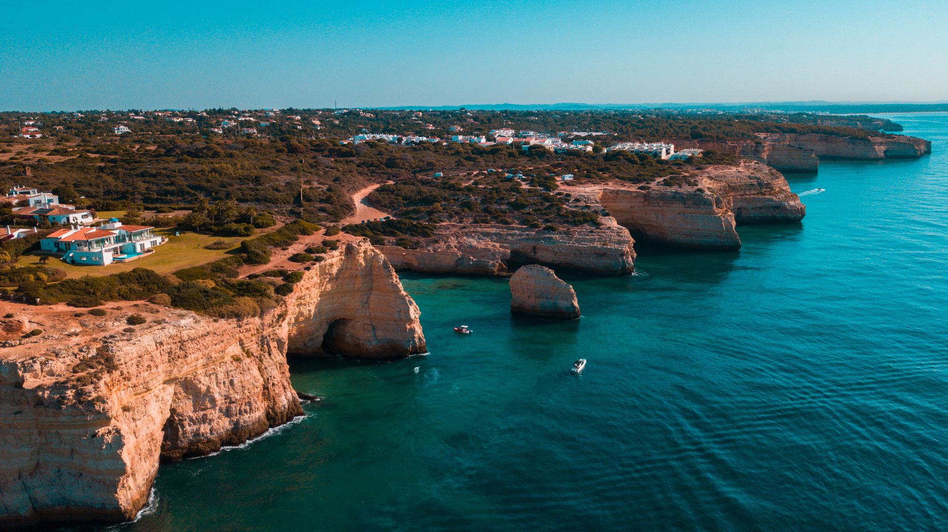 Smart Money Shifts Away From Algarve Retirement Trend