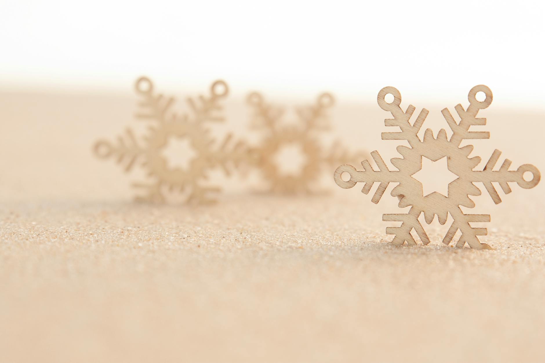 Snowflake Today: Outperforming Other Cloud Stocks, Analysts