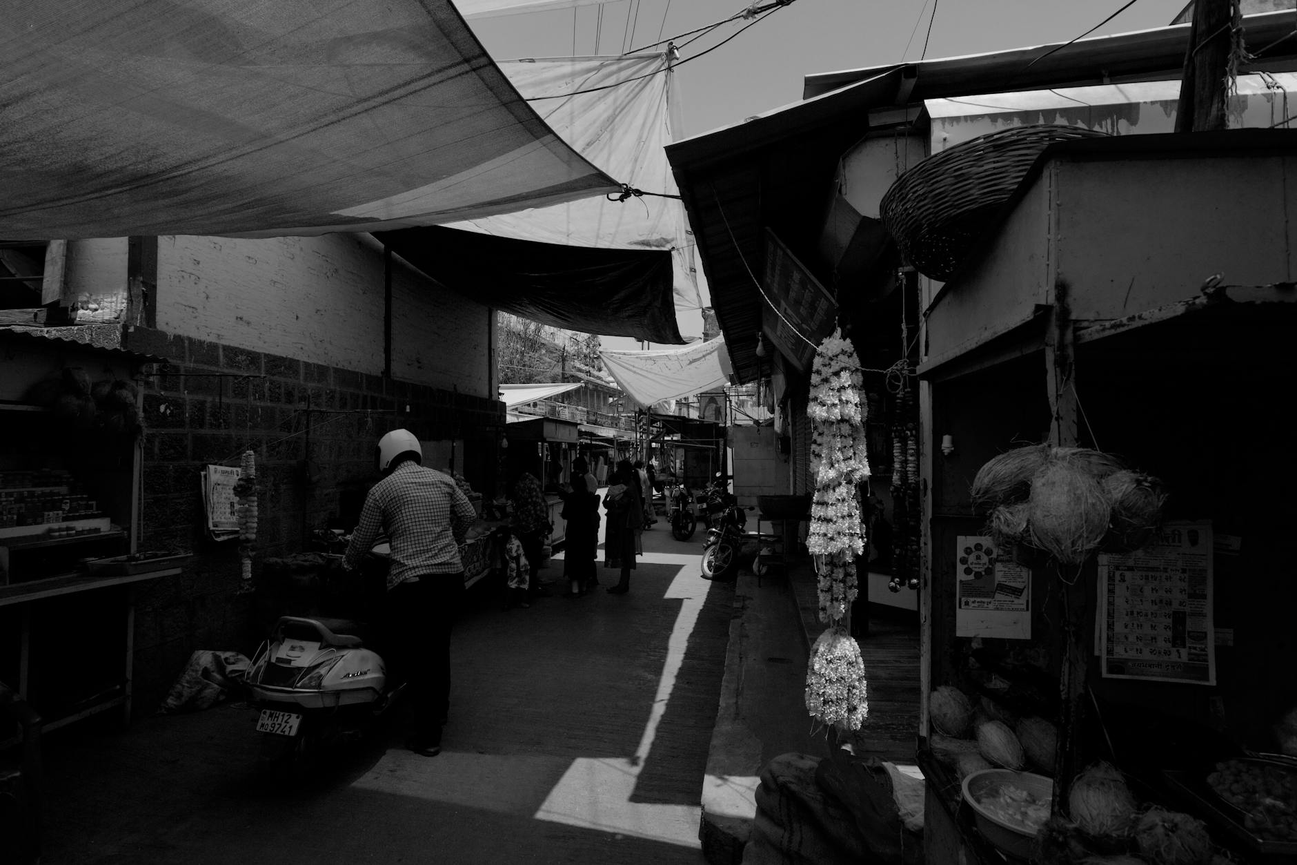 Solana (SOL) Jumps Daily as Bitcoin Rebounds Toward $65K