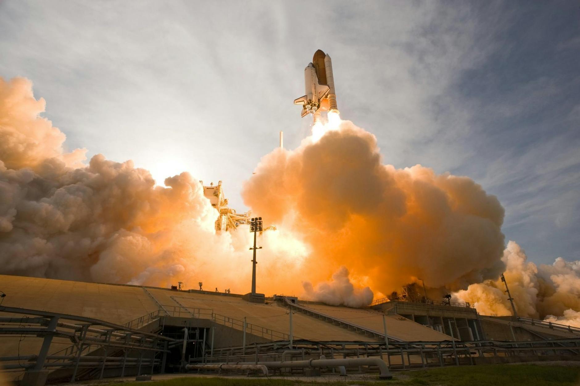 Spacemobile Rocket Climb 12% Sparks Space Stocks Rally