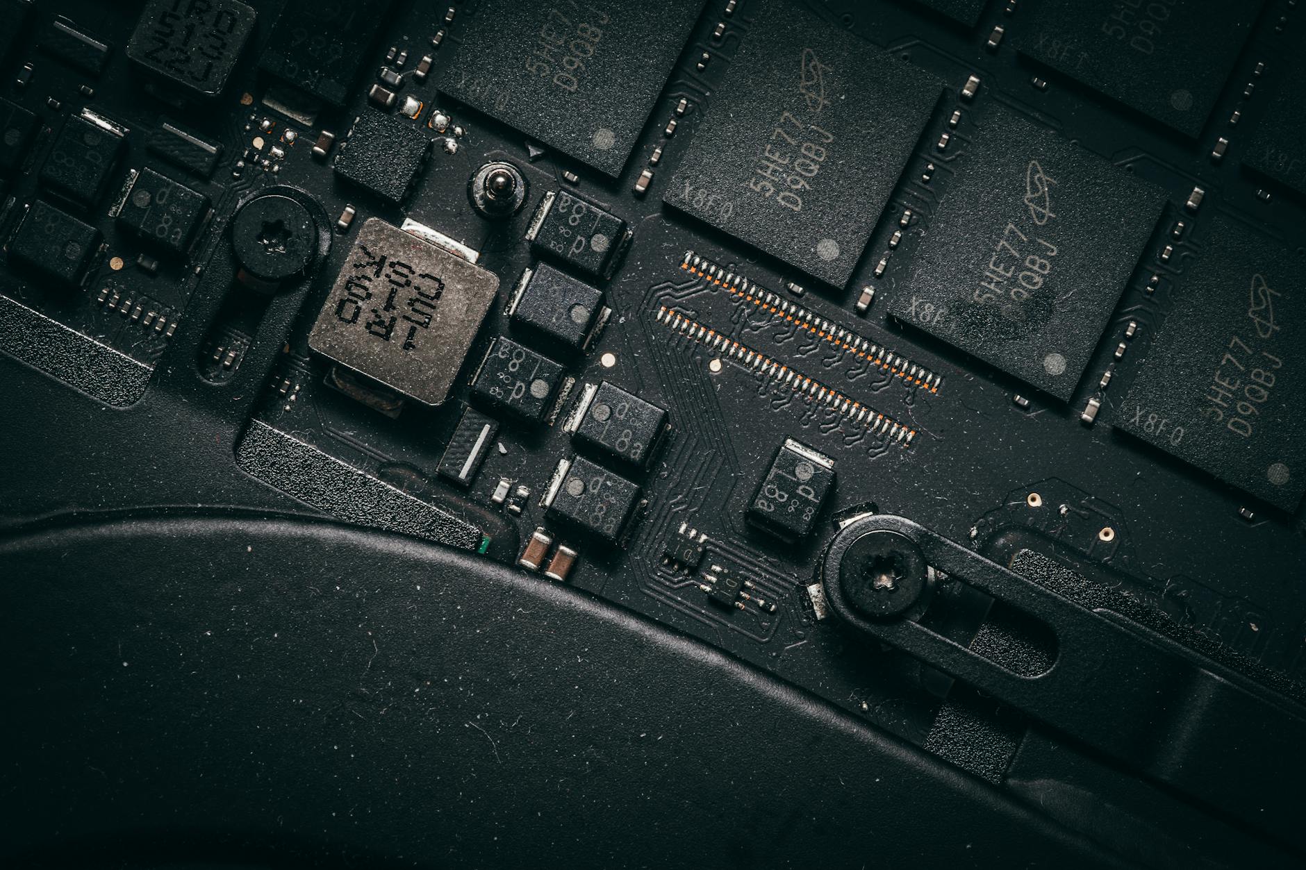 Tech ETFs 2026: FTEC Leads the Broad Tech Exposure