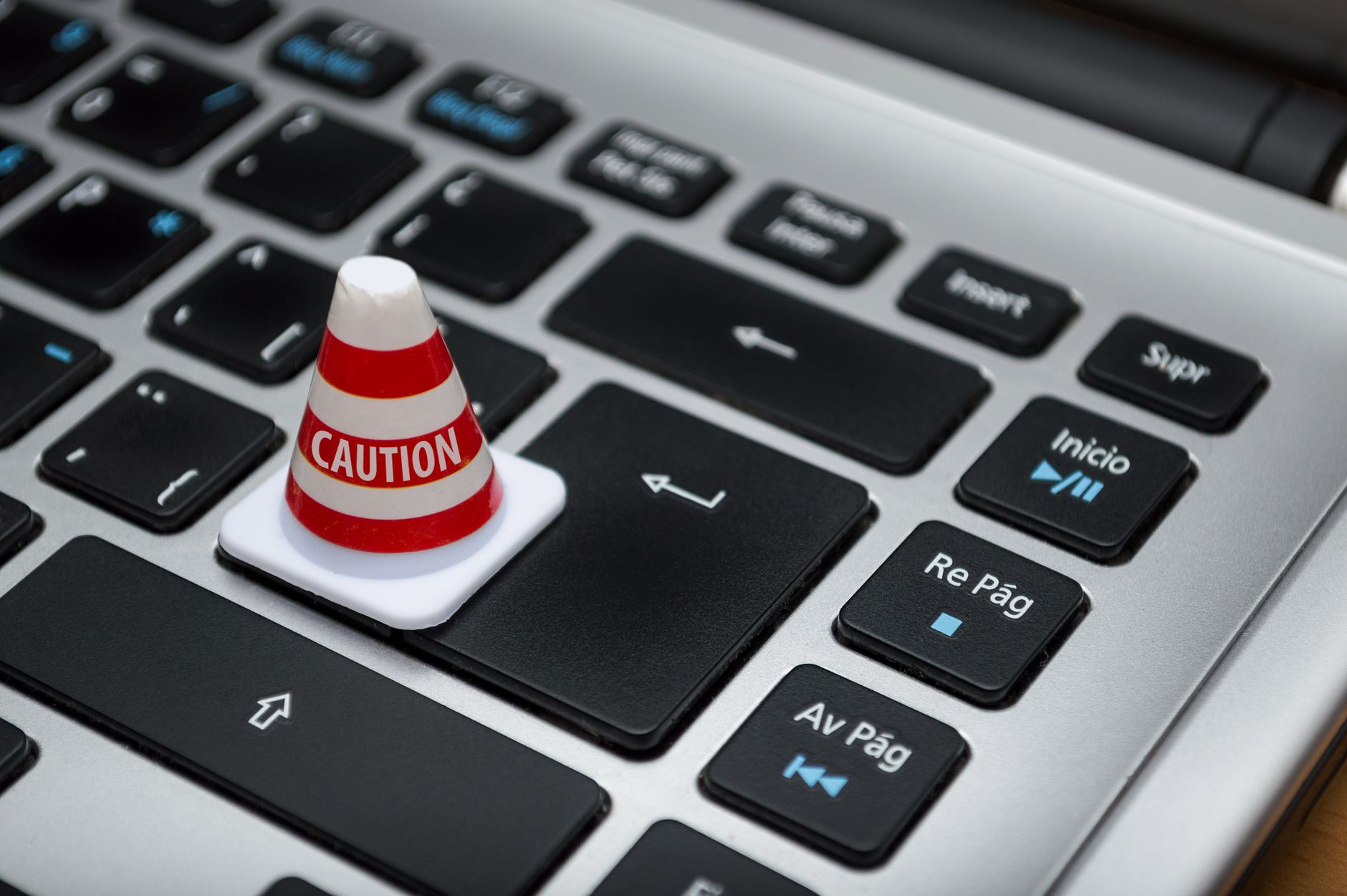 Tech’s Executives Warn Enterprises Over AI Data Risks