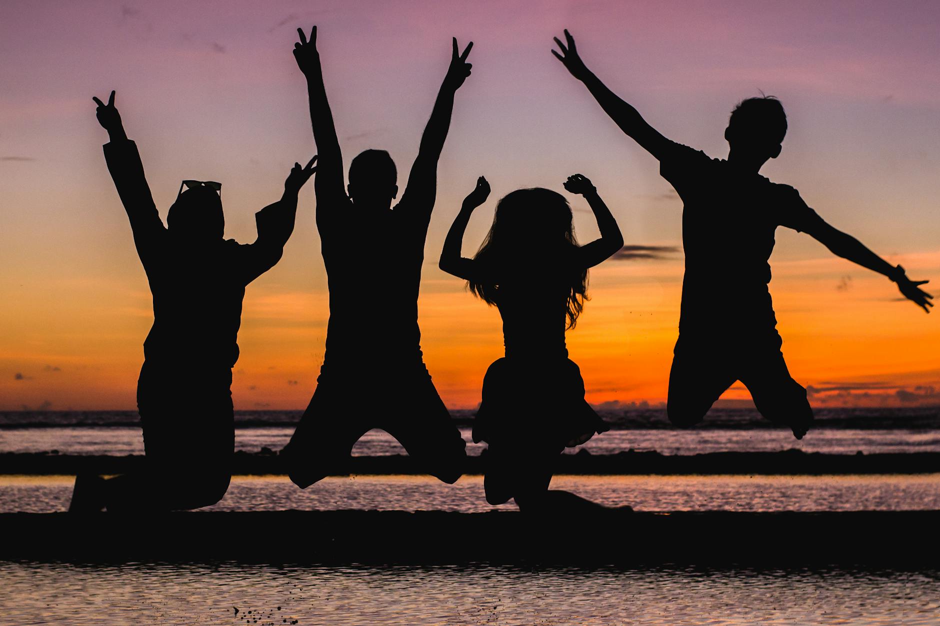 Teens Turn Summer Into Long-Term Savings Blueprint