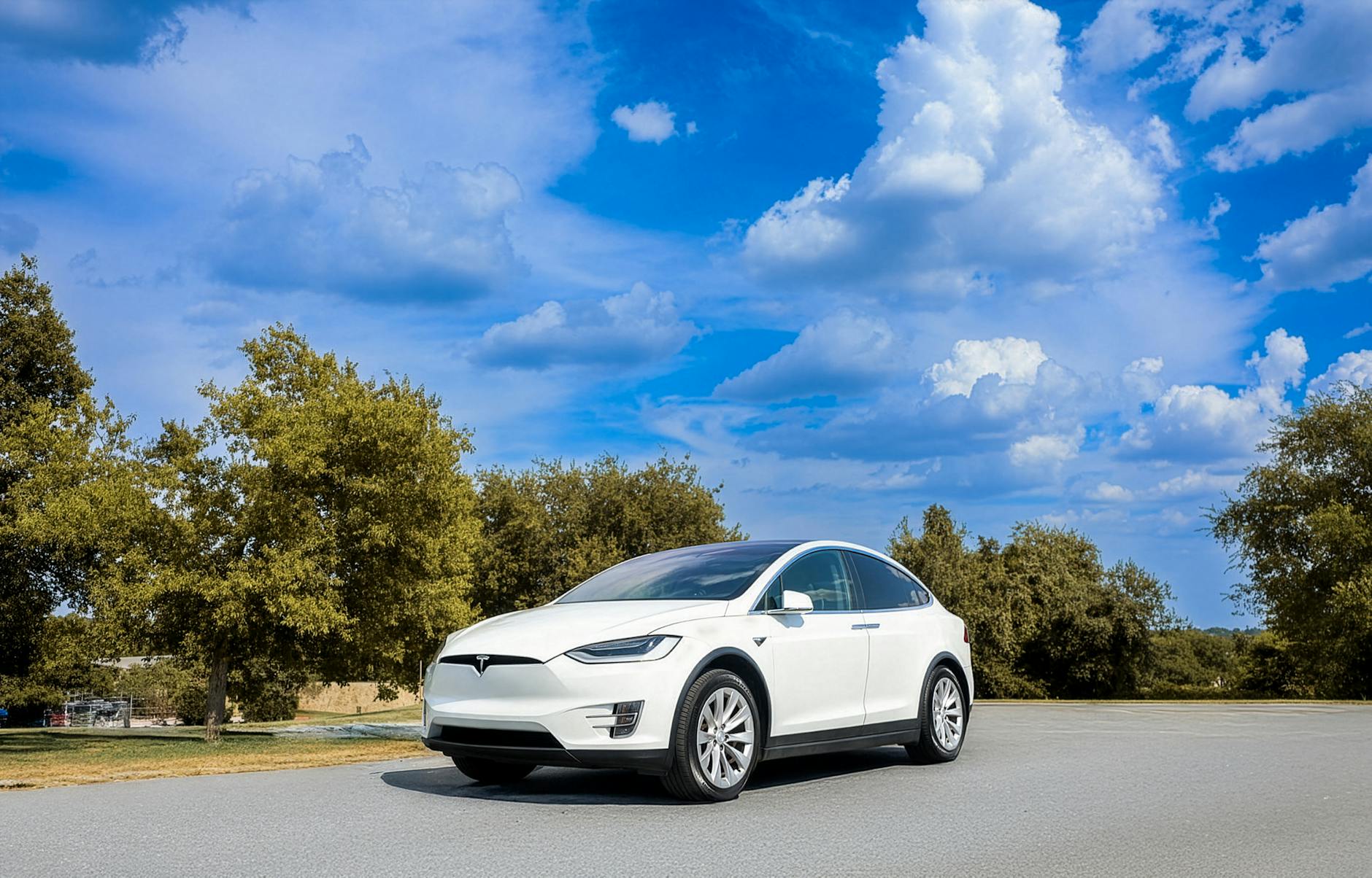Tesla Self-Driving Cars Being Tested in Vegas Tunnels